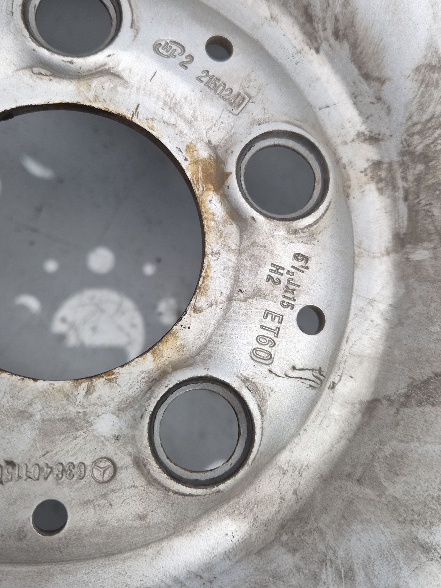 LLANTA MERCEDES-BENZ VITO 