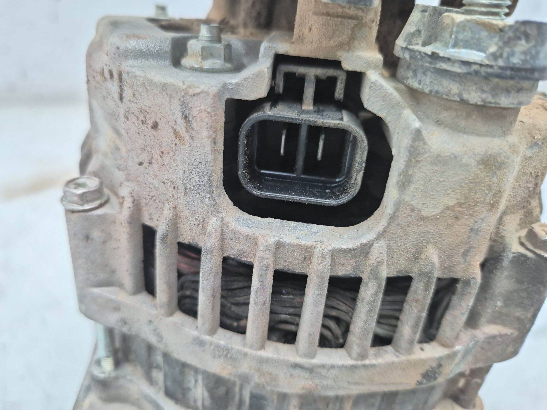 ALTERNADOR OPEL CORSA 