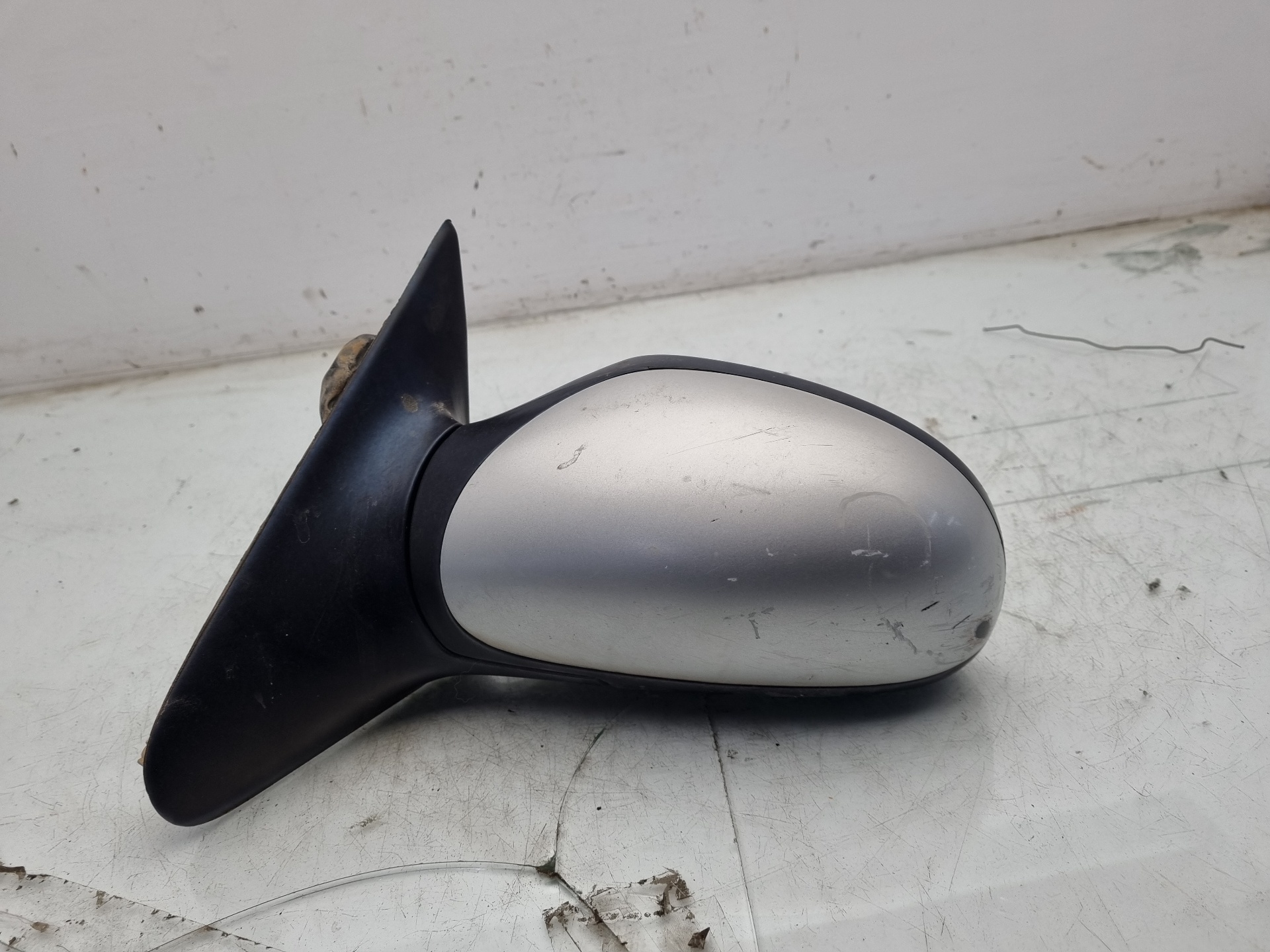 RETROVISOR IZQUIERDO PEUGEOT 406 6FZ