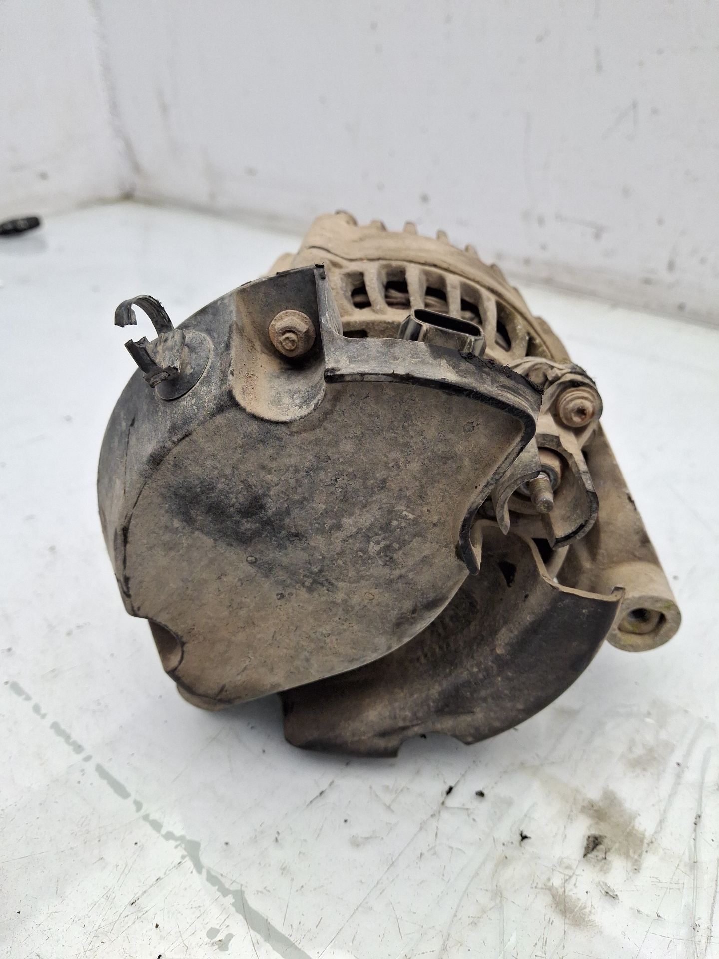 ALTERNADOR FORD TOURNEO 