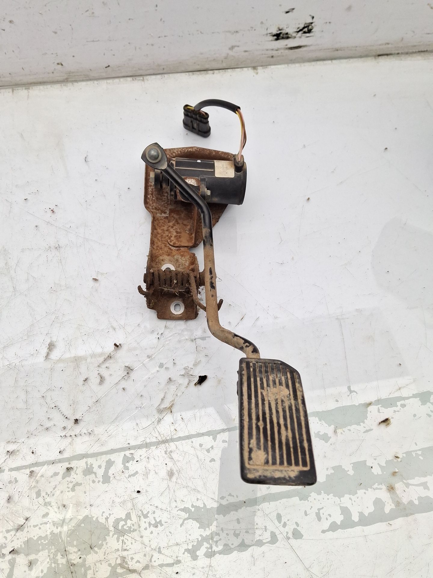  NISSAN TERRANO II (R20) 2.4 i 12V 4WD