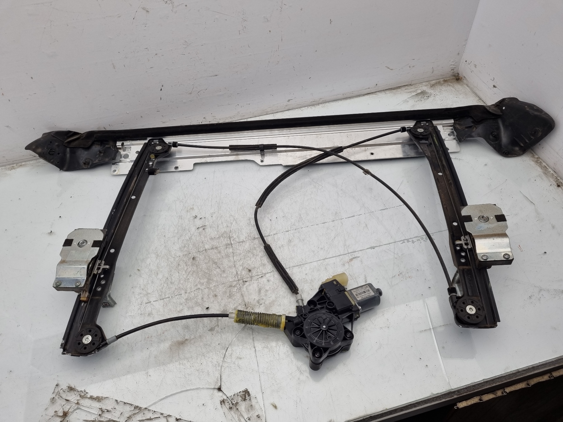 ELEVALUNAS DELANTERO IZQUIERDO MINI MINI N12816A