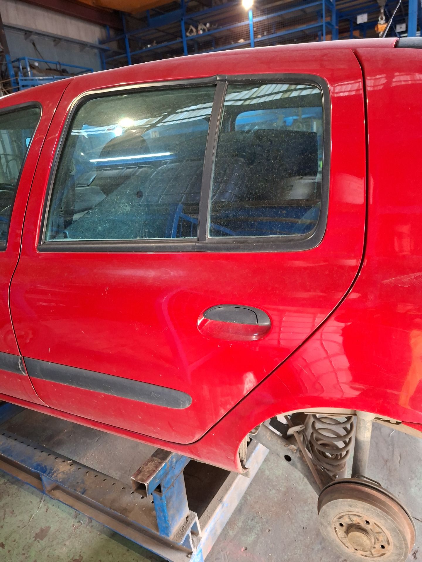 PUERTA TRASERA IZQUIERDA RENAULT CLIO 
