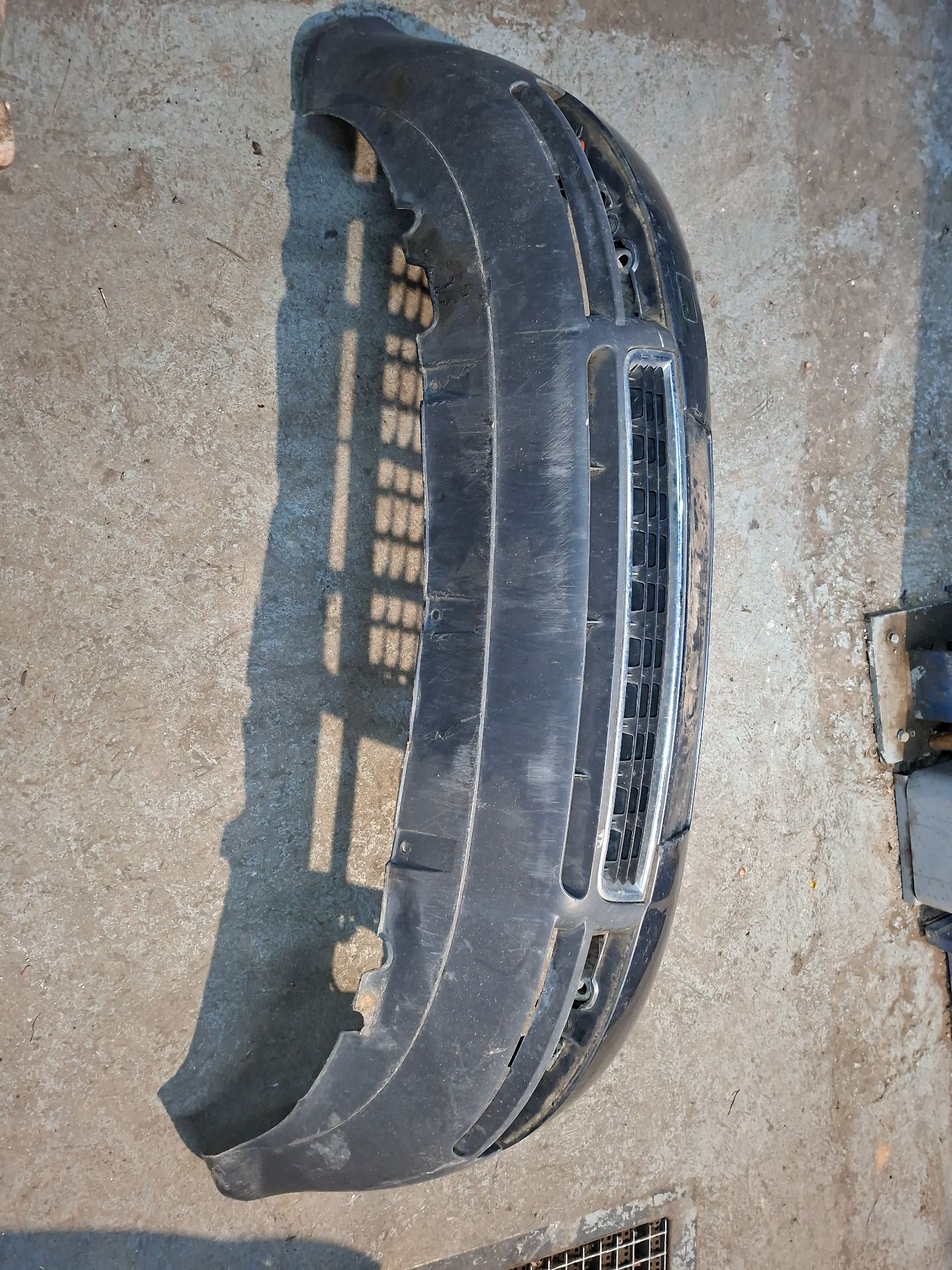 PARAGOLPES DELANTERO AUDI A4 