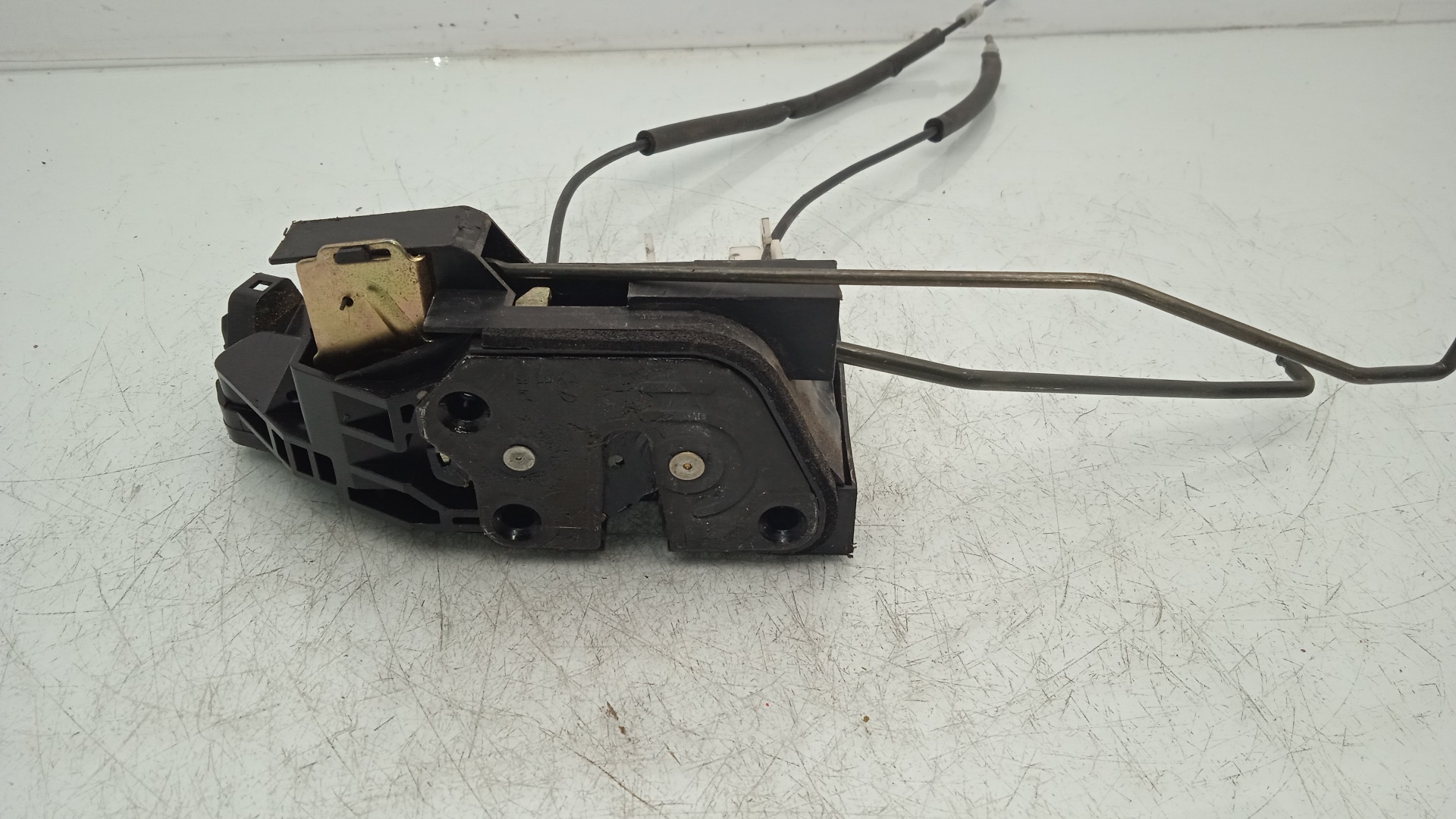 CERRADURA PUERTA DELANTERA IZQUIERDA HYUNDAI SANTA D4EA