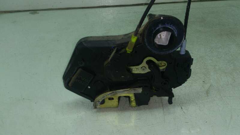CERRADURA PUERTA TRASERA IZQUIERDA TOYOTA COROLLA 1ZZFE