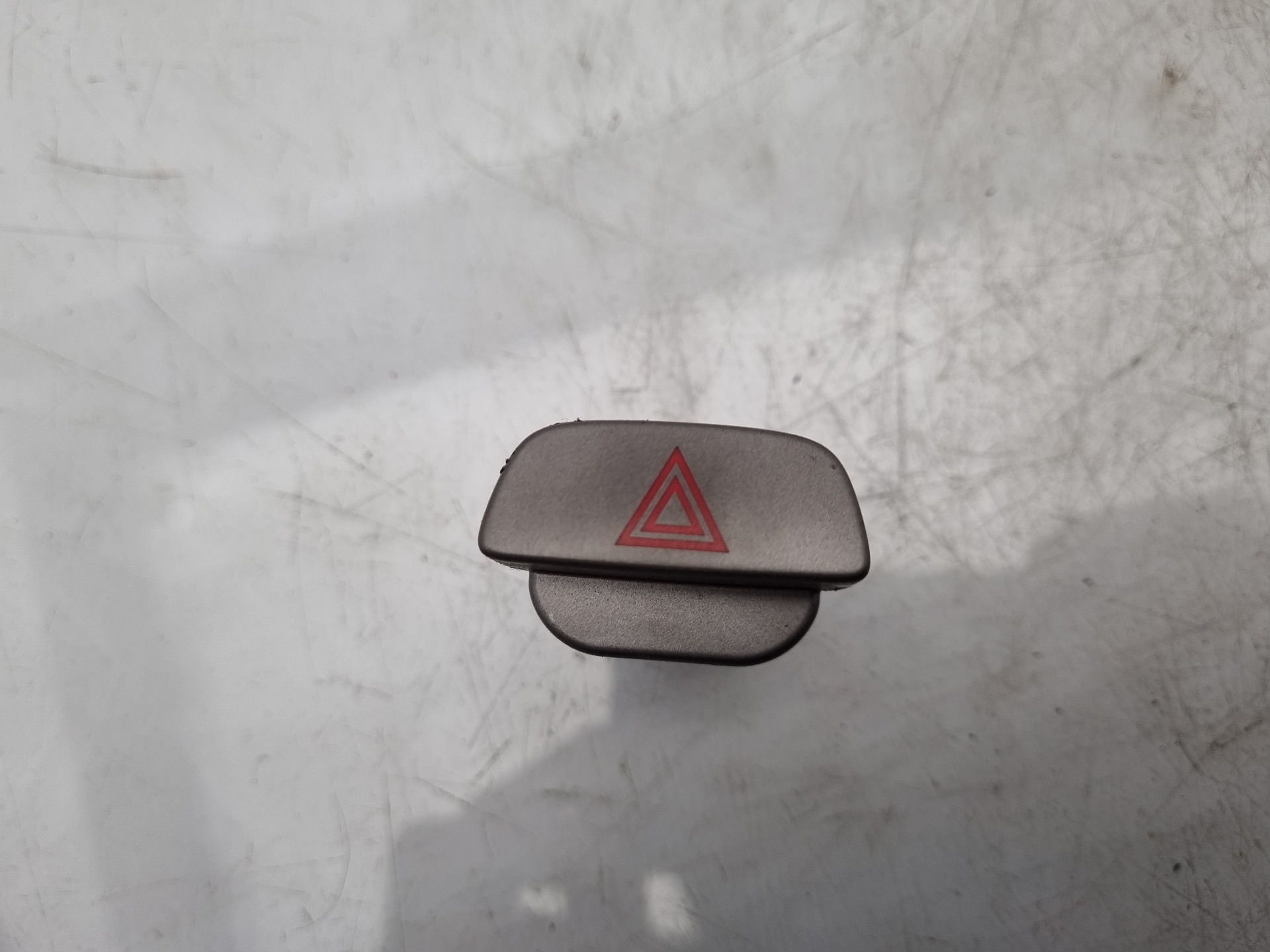 WARNING FORD FOCUS GBDB