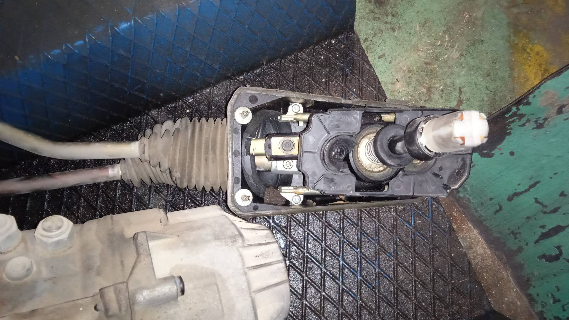 CAJA CAMBIOS AUDI A6 AKN