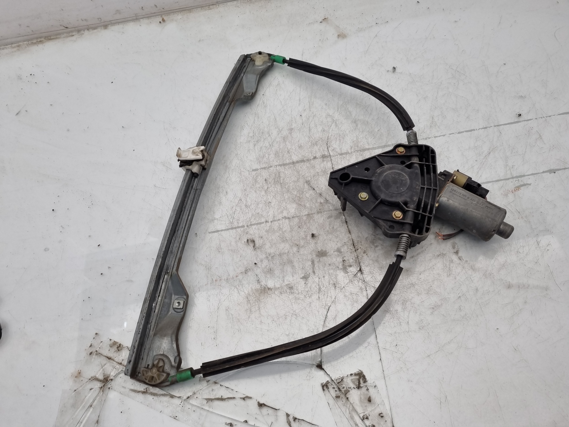 ELEVALUNAS DELANTERO DERECHO RENAULT CLIO K7M