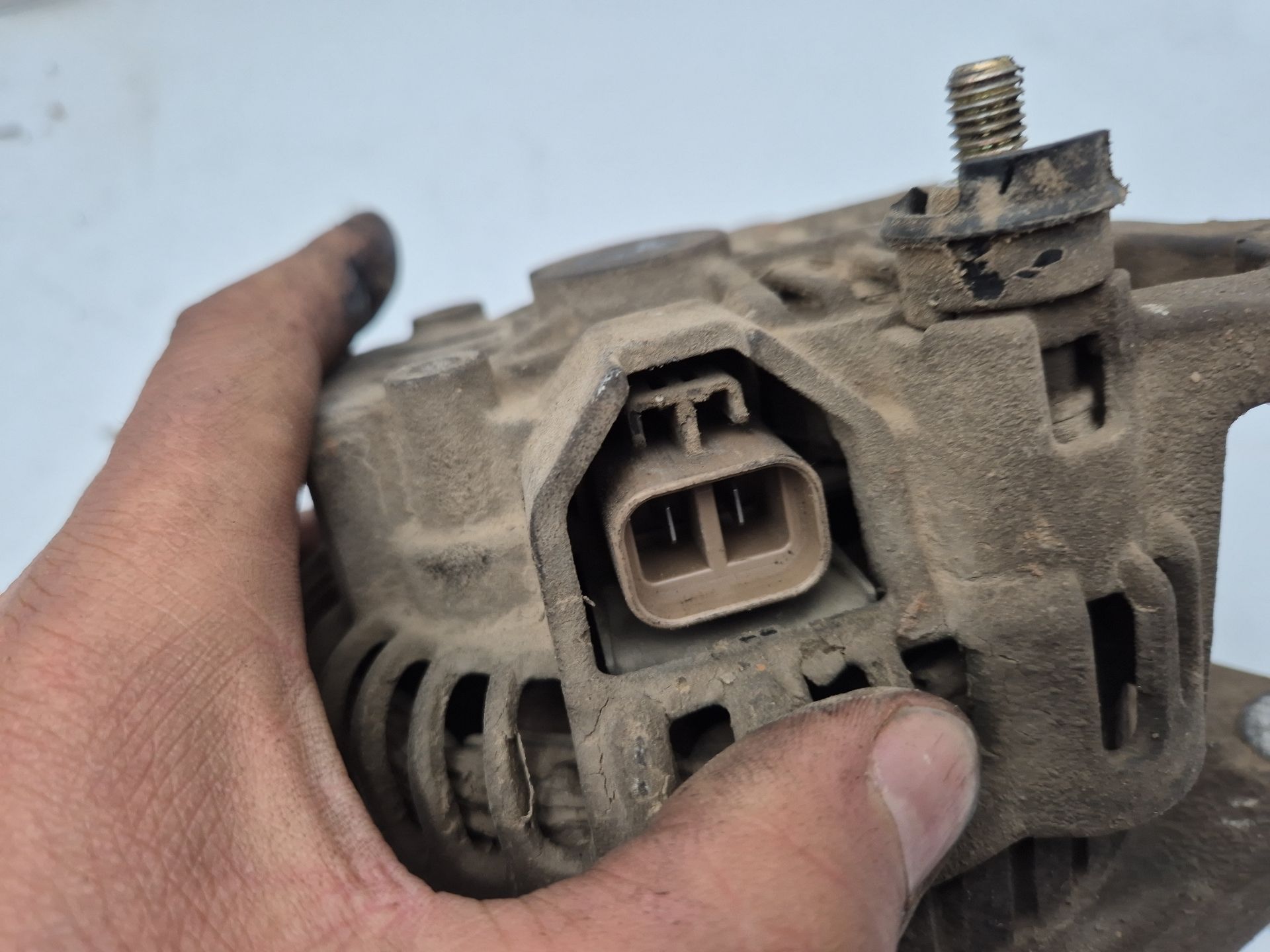 ALTERNADOR MAZDA MPV 