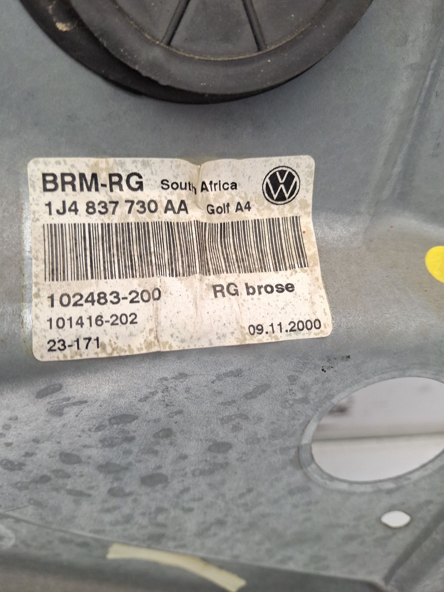 ELEVALUNAS DELANTERO DERECHO VOLKSWAGEN GOLF 