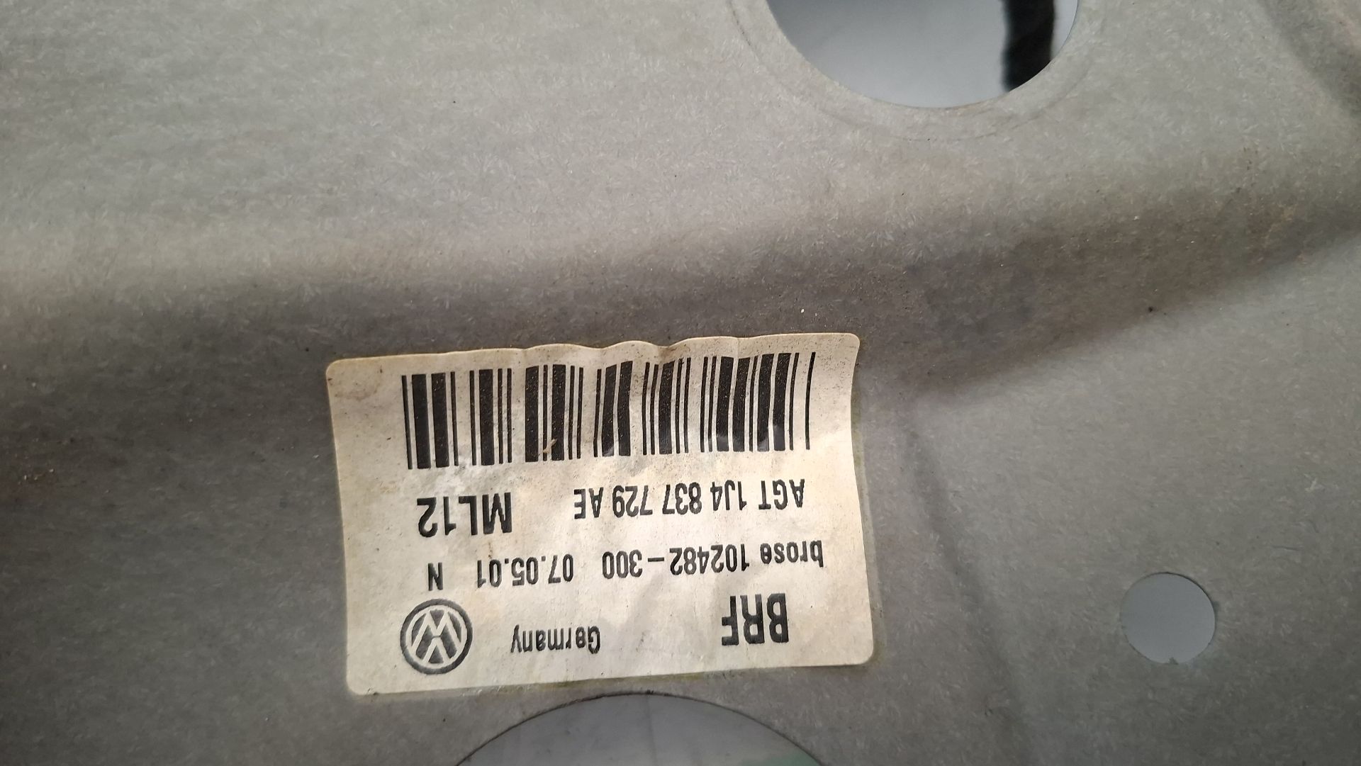 ELEVALUNAS DELANTERO IZQUIERDO VOLKSWAGEN GOLF 