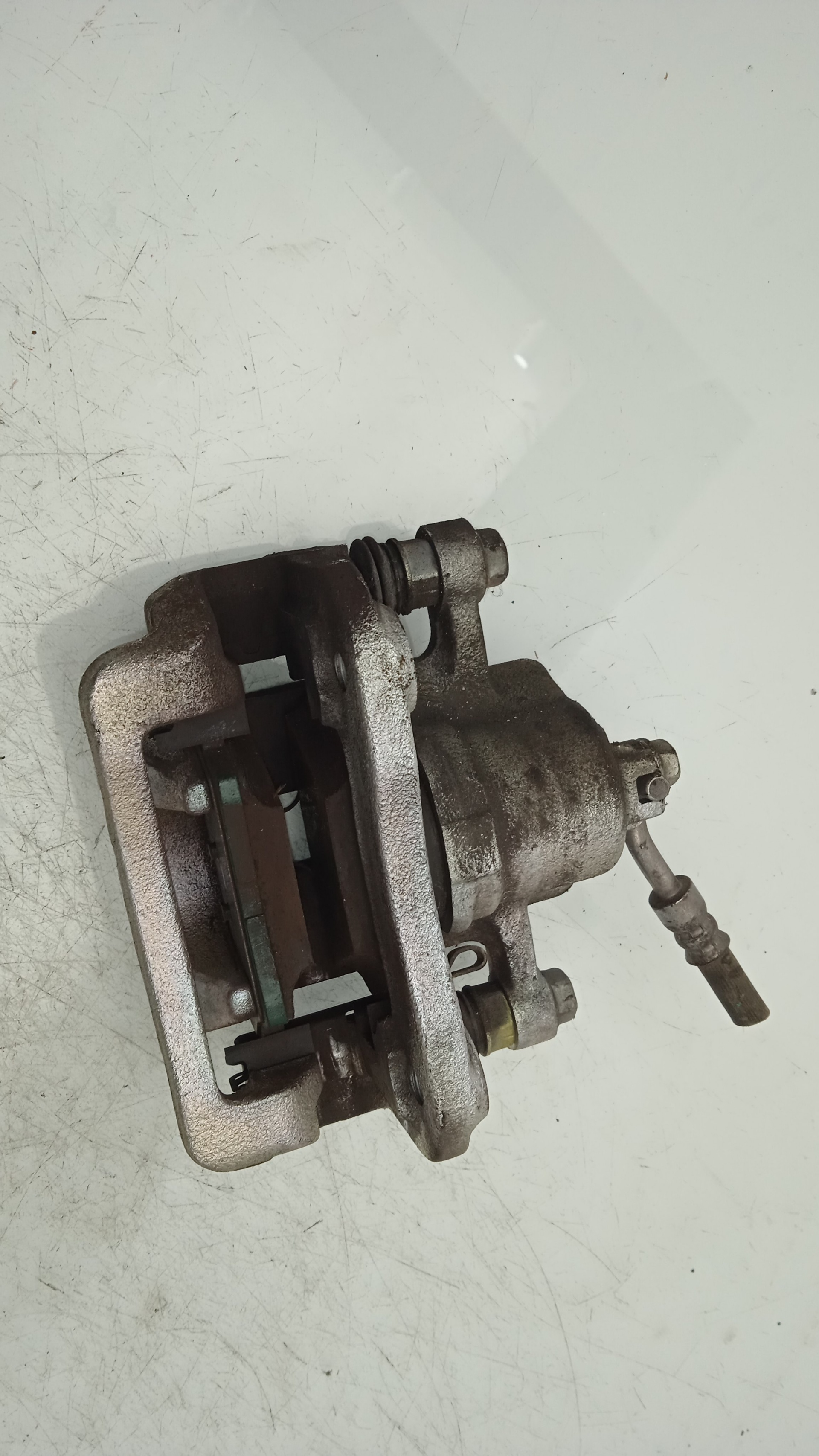 PINZA FRENO TRASERA DERECHA SSANGYONG KORANDO 673910