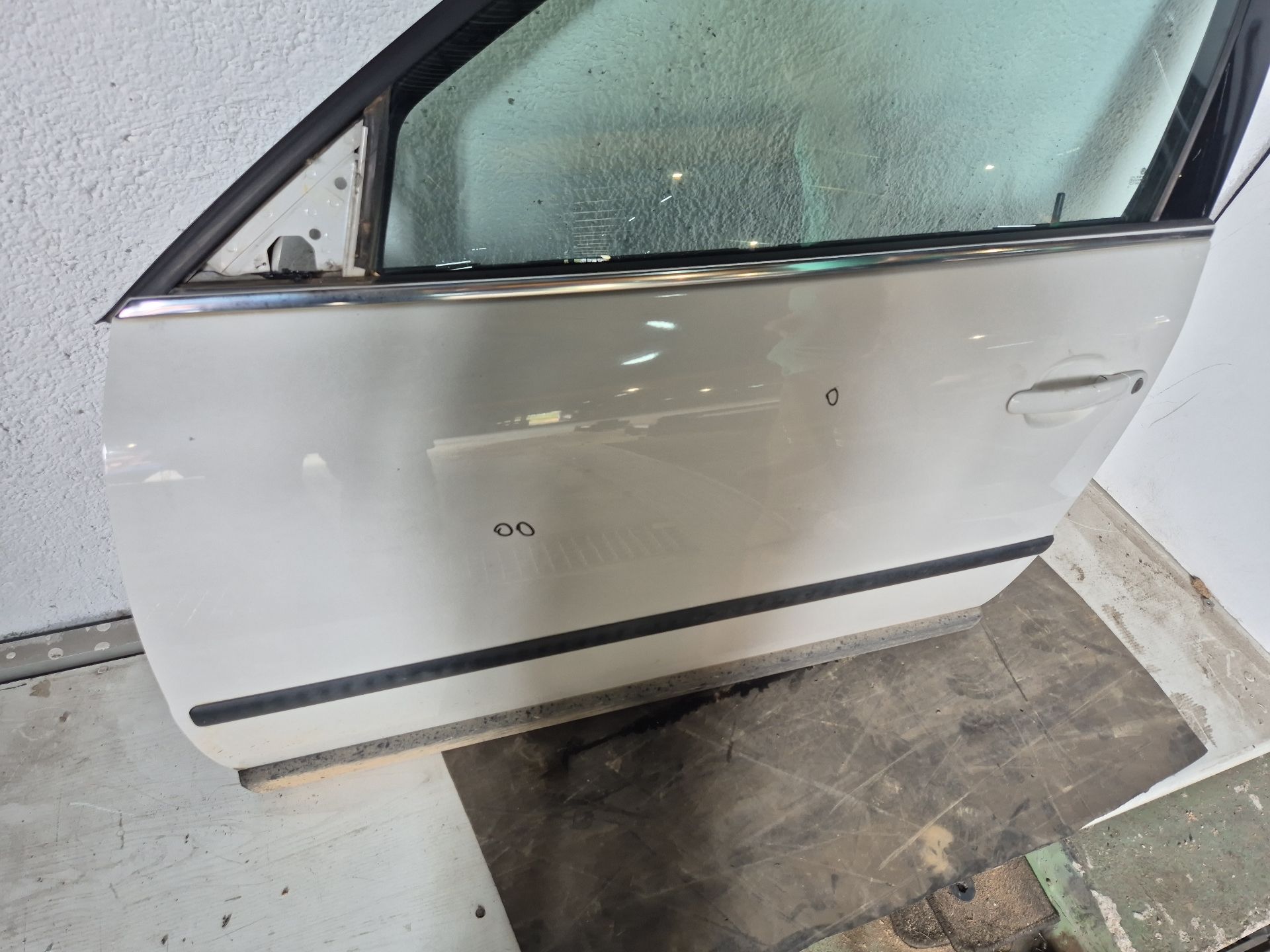 PUERTA DELANTERA IZQUIERDA VOLKSWAGEN PASSAT 