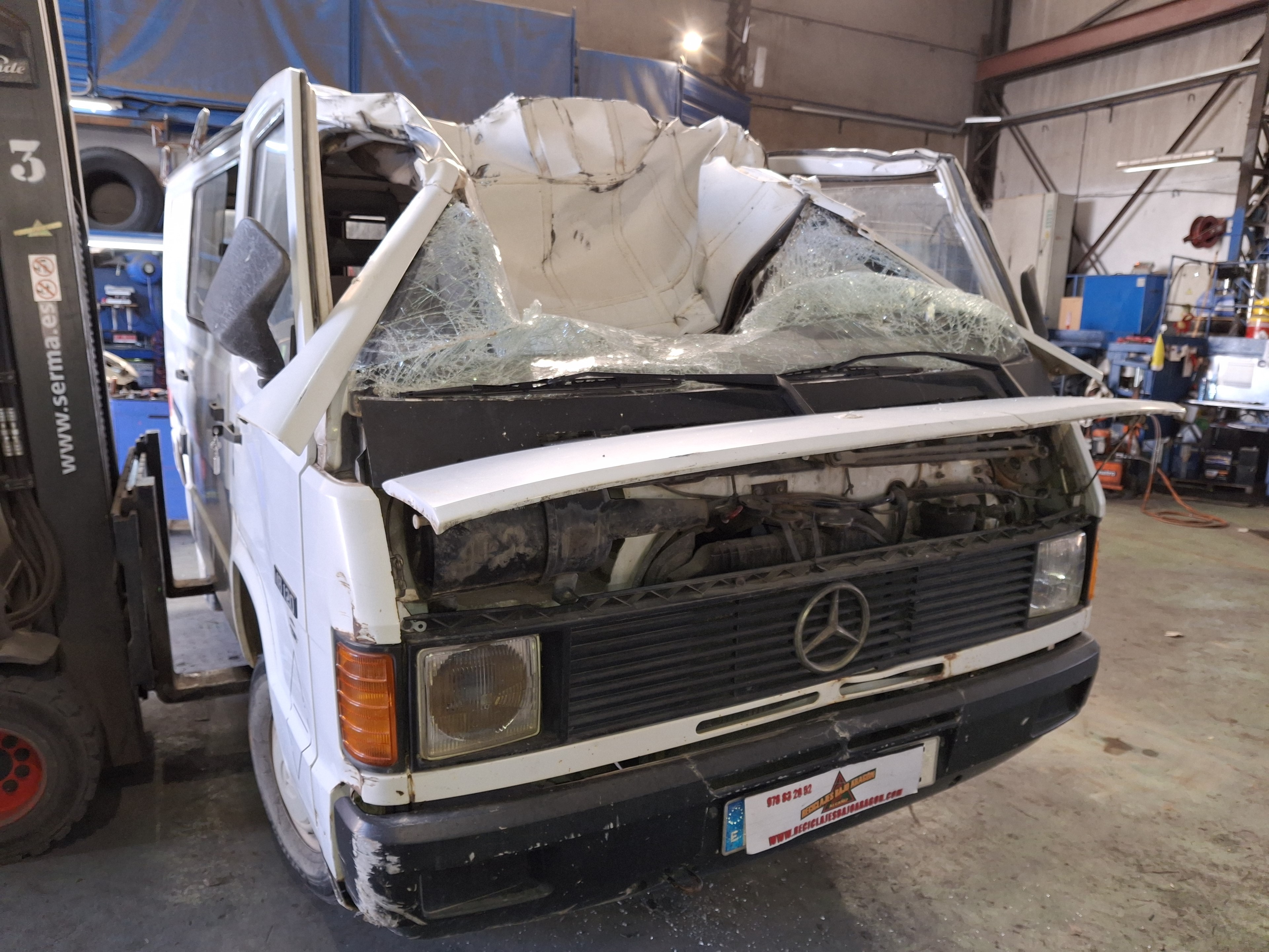 FARO IZQUIERDO MERCEDES-BENZ MB 0M616963D