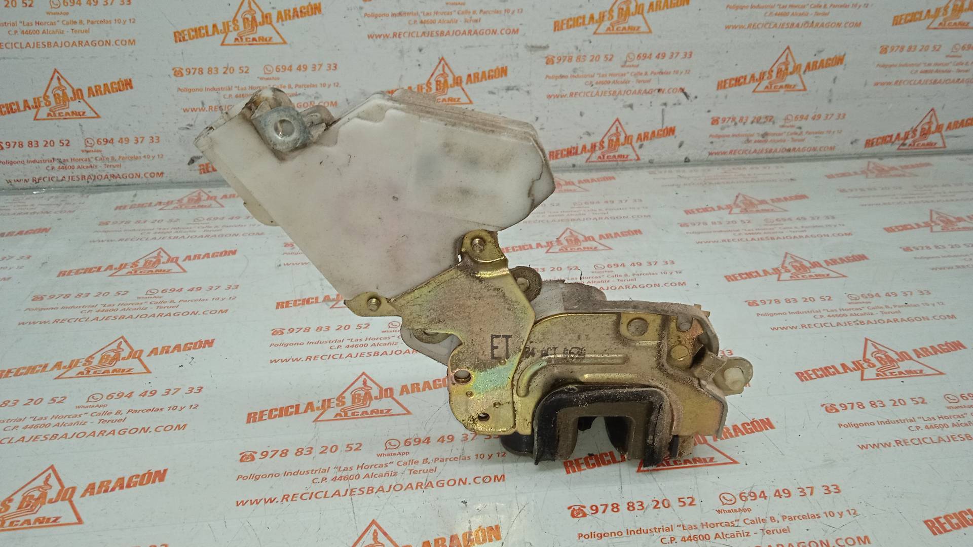 CERRADURA PUERTA DELANTERA DERECHA NISSAN TERRANO TD27T