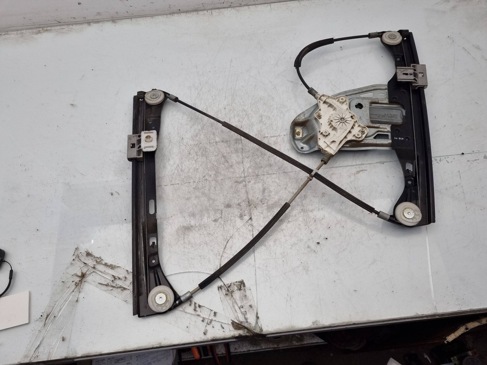 ELEVALUNAS DELANTERO IZQUIERDO MERCEDES-BENZ CLASE G111955