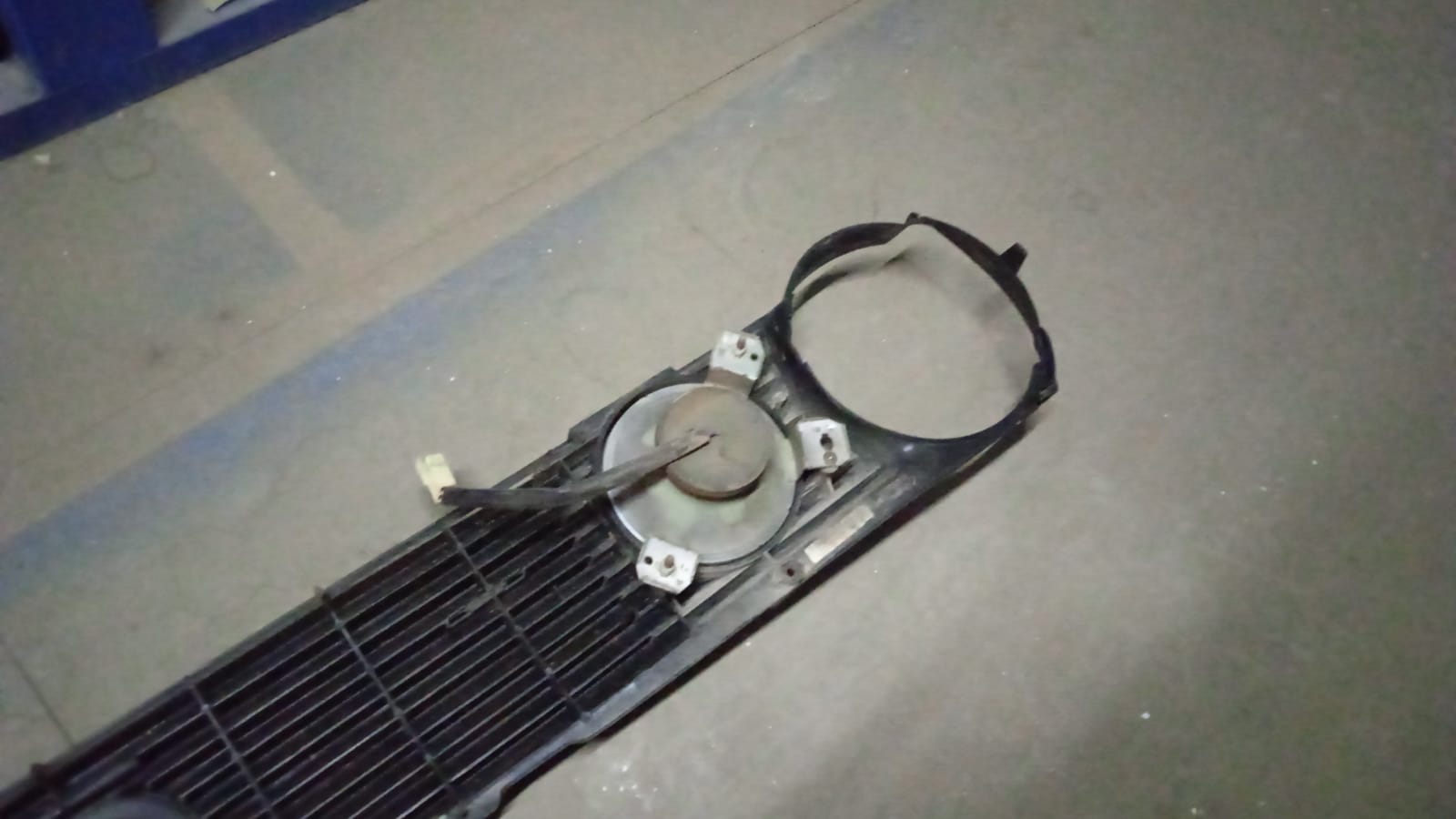 REJILLA DELANTERA VOLKSWAGEN POLO 