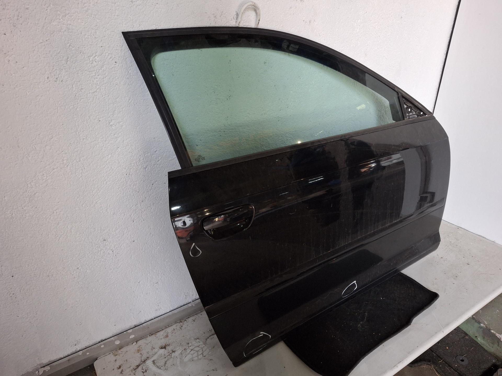 PUERTA DELANTERA DERECHA AUDI A3 BKD