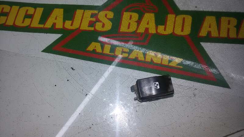 MANDO ELEVALUNAS DELANTERO DERECHO RENAULT SC?NIC K9K F7