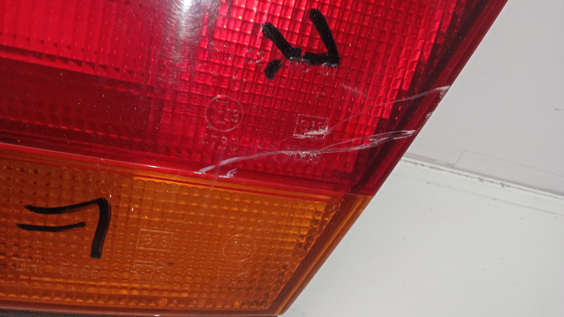 PILOTO TRASERO CENTRAL DAEWOO ARANOS C20LE