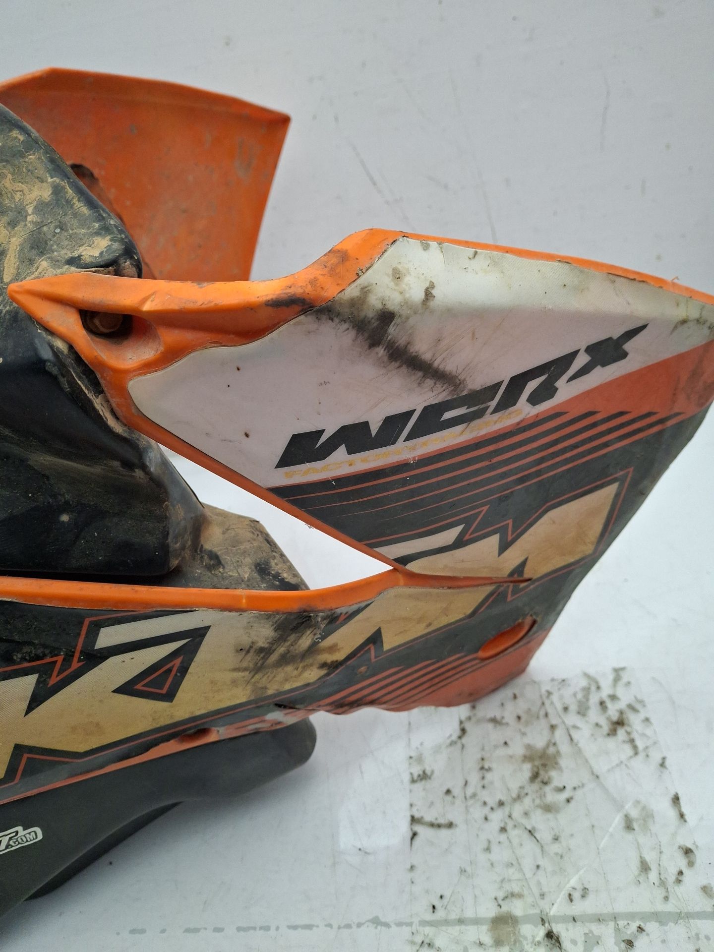 CARENADO DELANTERO DERECHO KTM ENDURO 