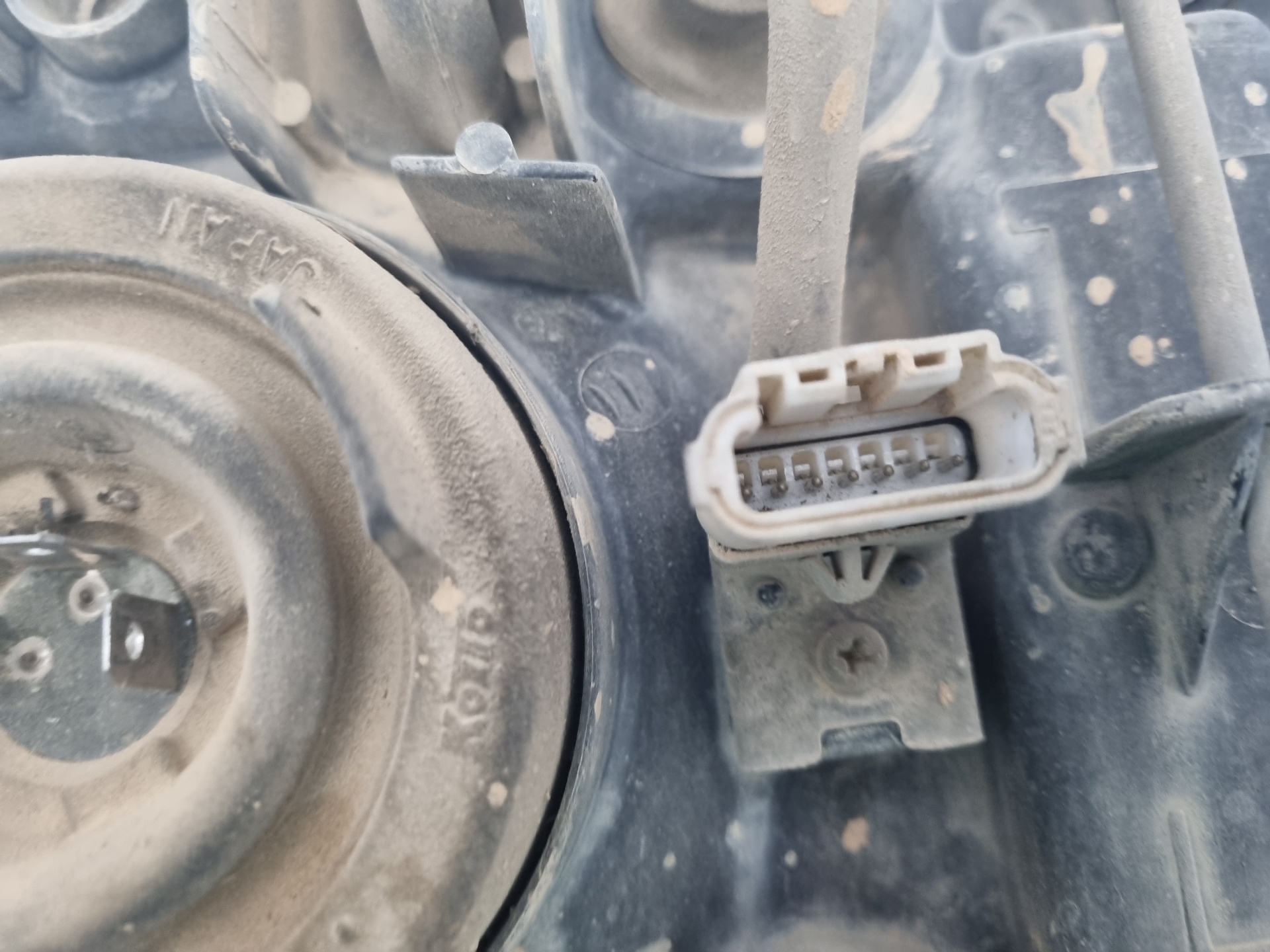 FARO IZQUIERDO MITSUBISHI GALLOPER 4D56