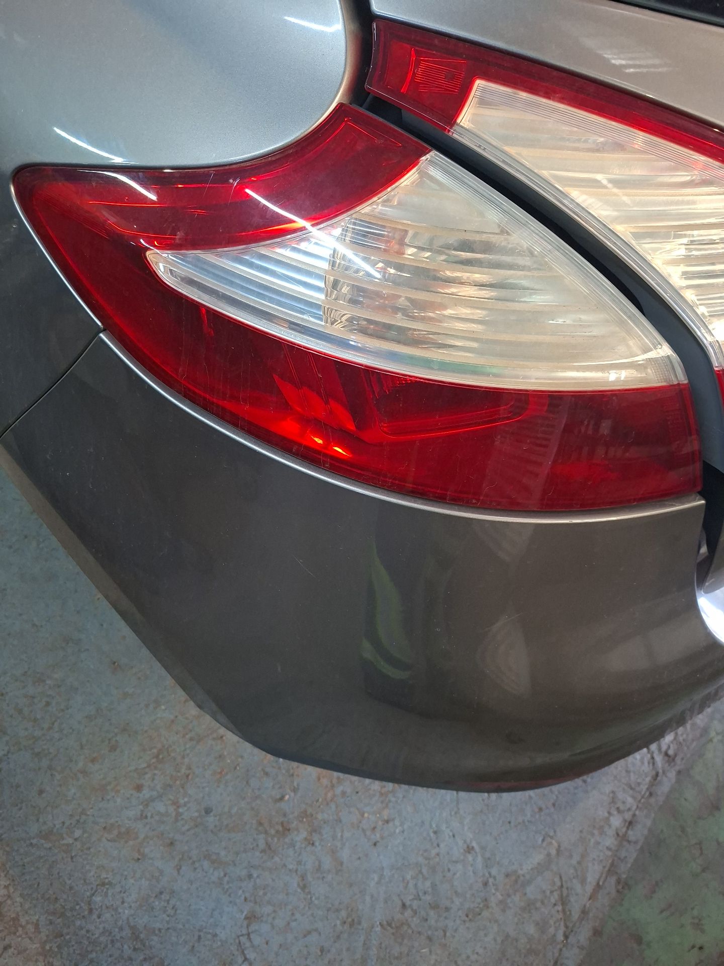  RENAULT MEGANE III Hatchback (BZ0/1_, B3_) 1.6 16V (BZ1B, BZ1H)