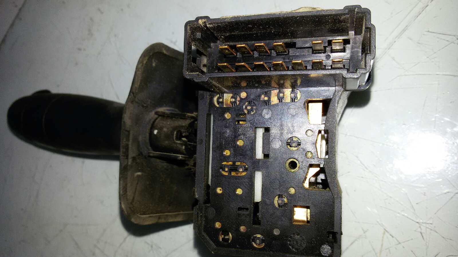 MANDO LIMPIA RENAULT KANGOO F8Q P6