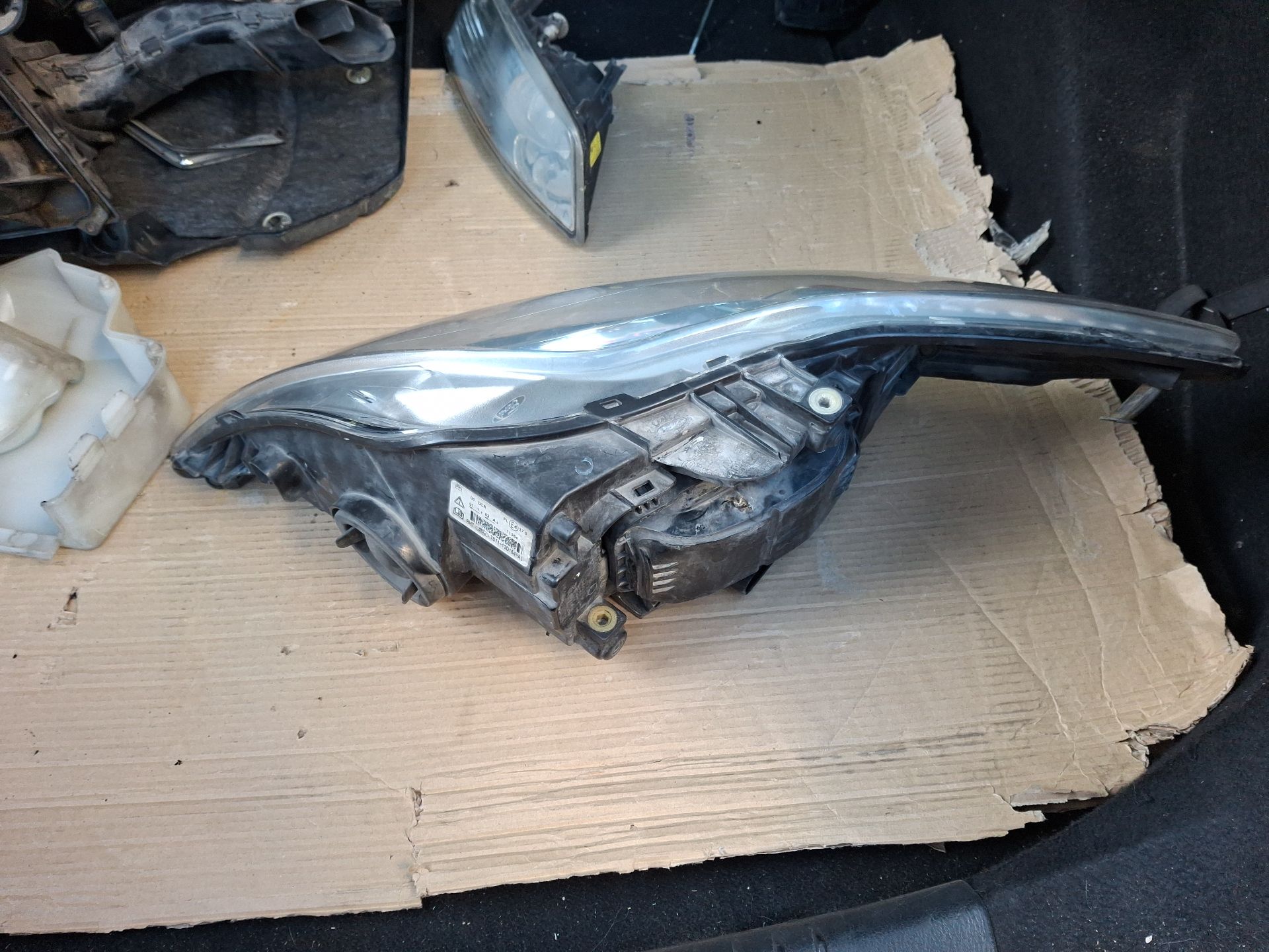 FARO DERECHO FORD MONDEO 