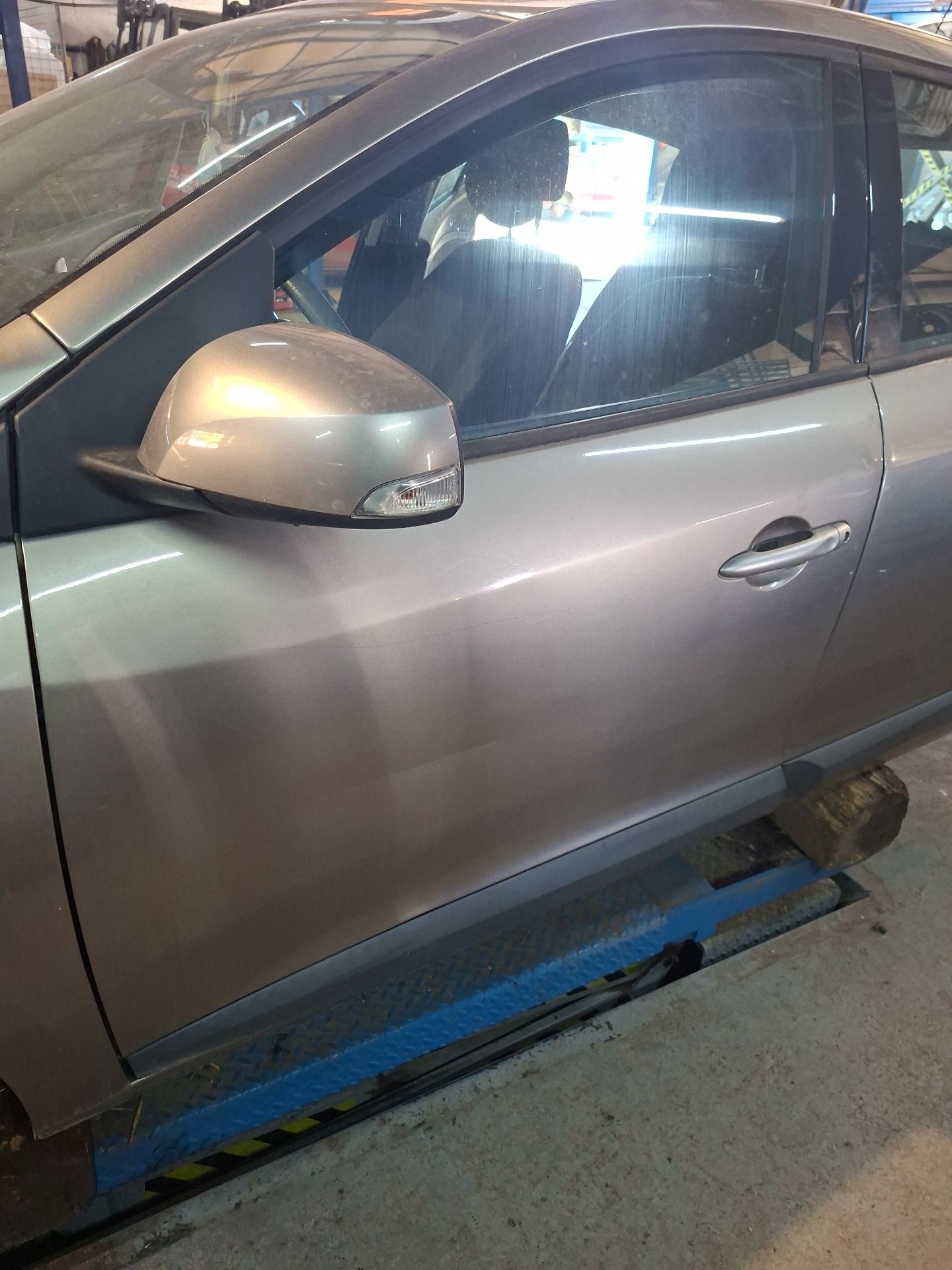 PUERTA DELANTERA IZQUIERDA RENAULT MEGANE 
