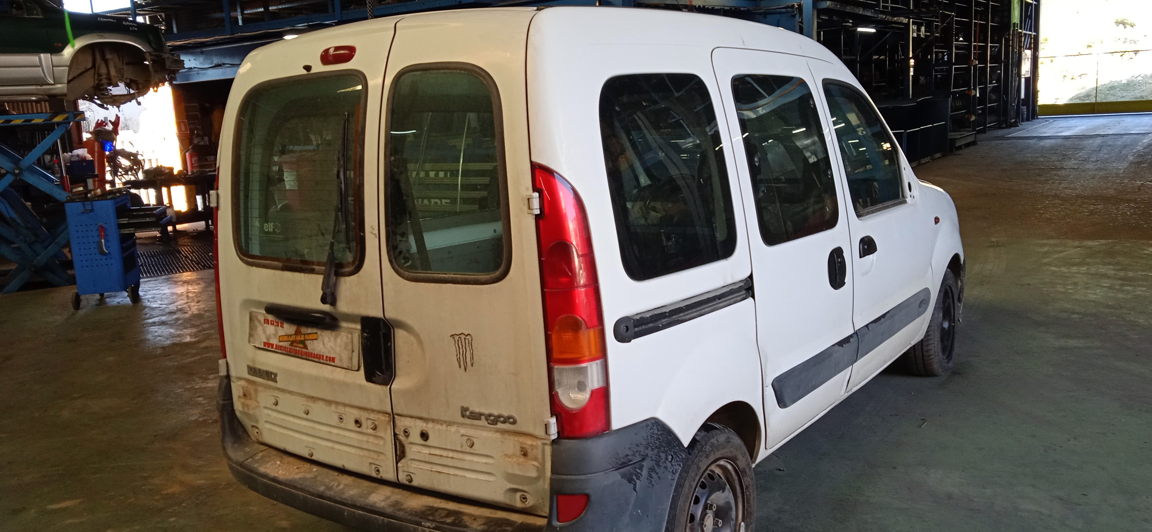 MANGUETA DELANTERA IZQUIERDA RENAULT KANGOO K9K A7