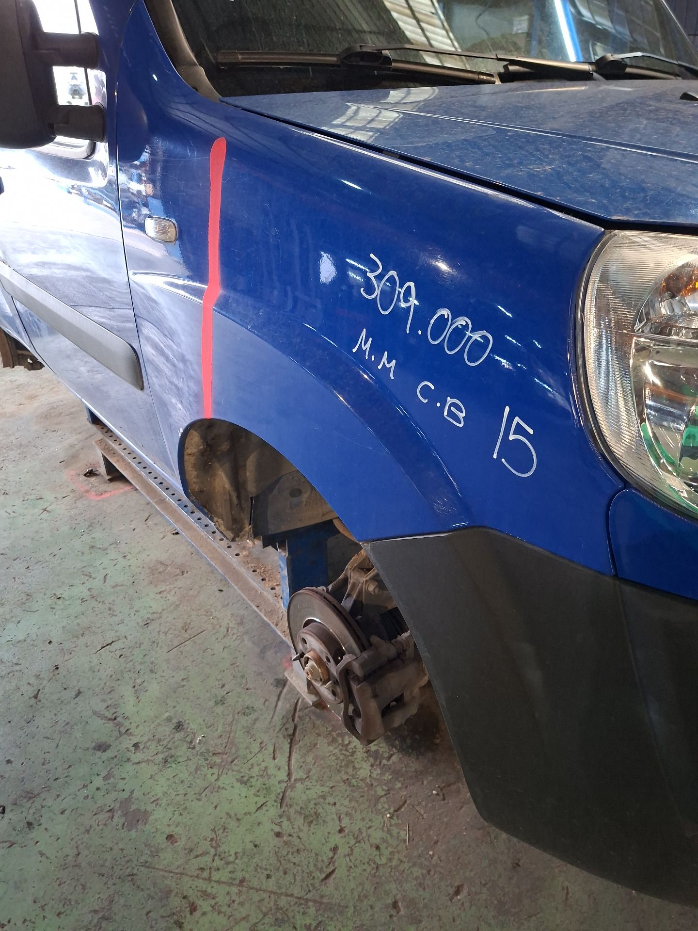 ALETA DELANTERA DERECHA FIAT DOBLO 