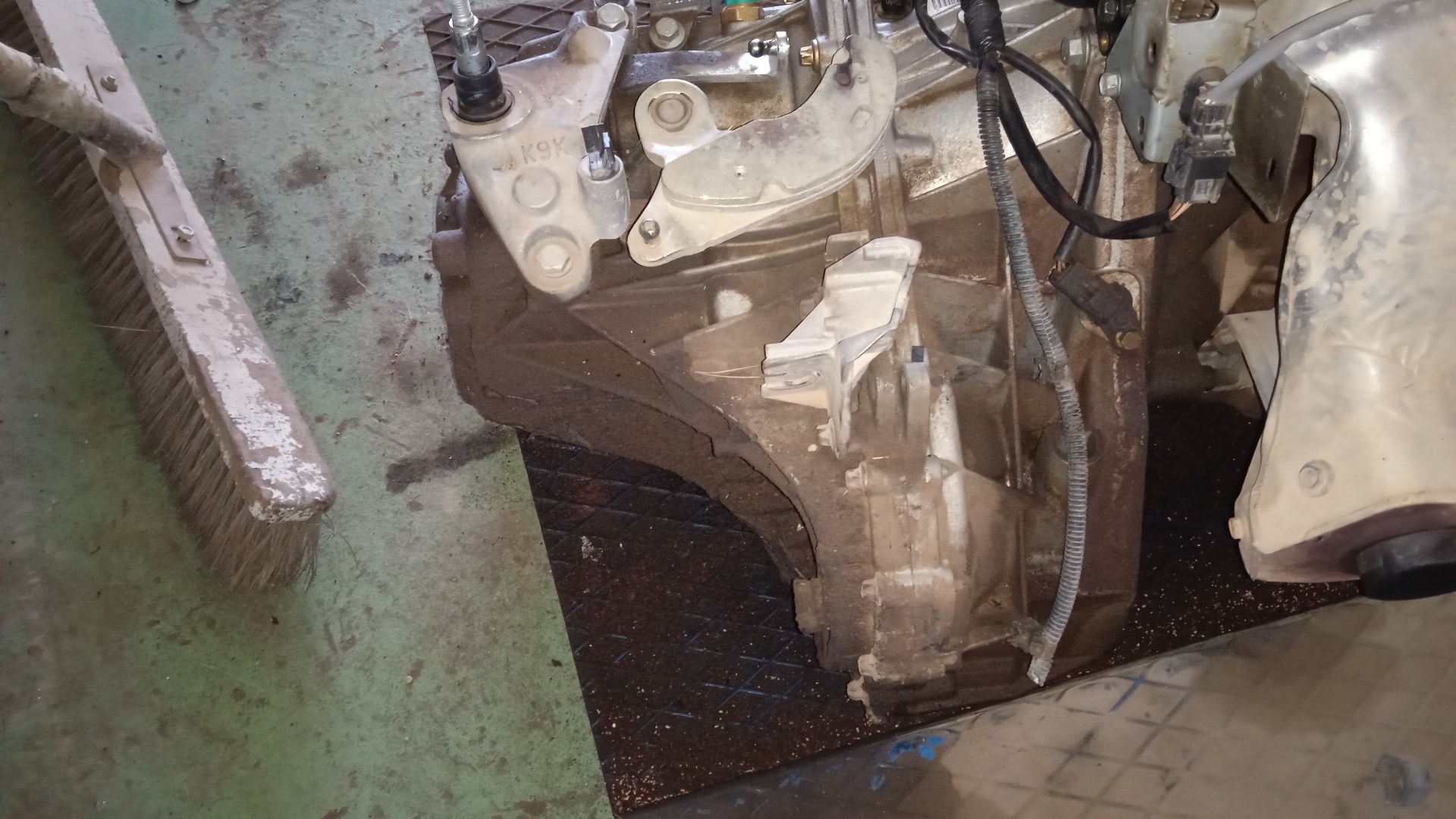 CAJA CAMBIOS RENAULT GRAND K4M 97