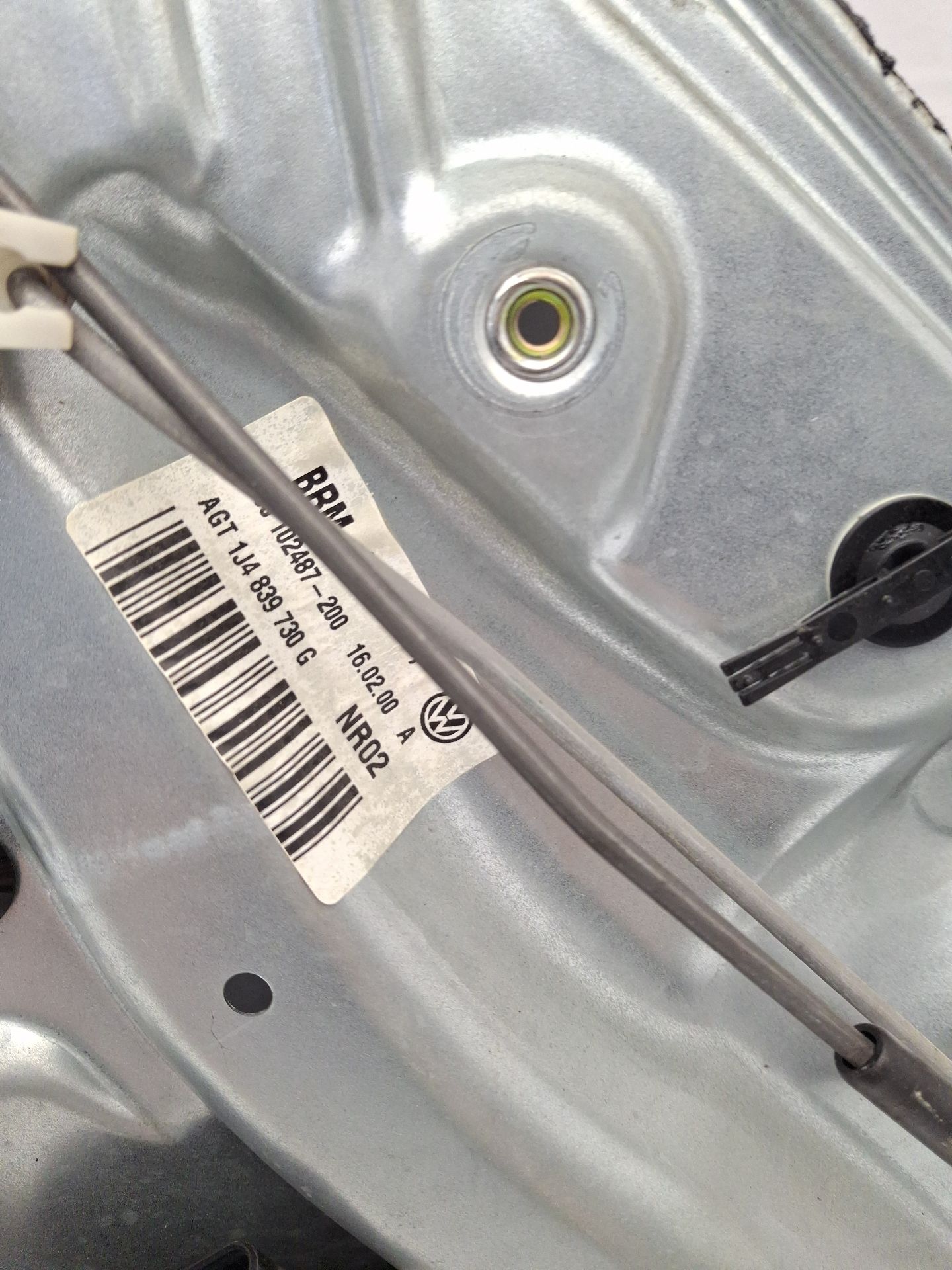 ELEVALUNAS TRASERO DERECHO VOLKSWAGEN GOLF 