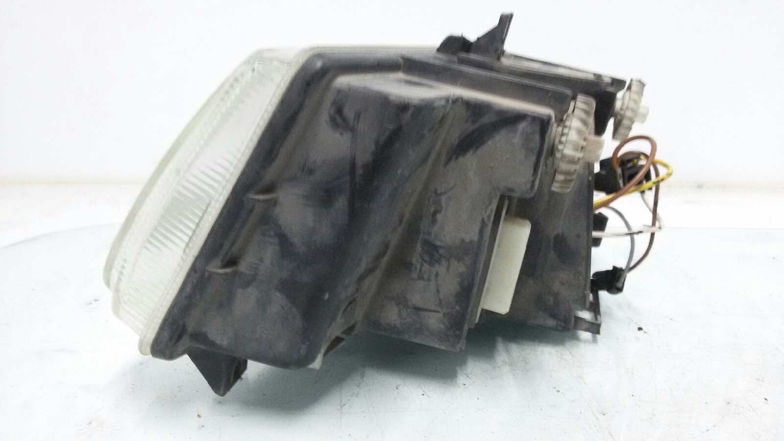 FARO DERECHO SEAT CORDOBA AHU