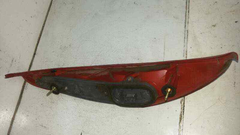 PILOTO TRASERO DERECHO FIAT PUNTO 