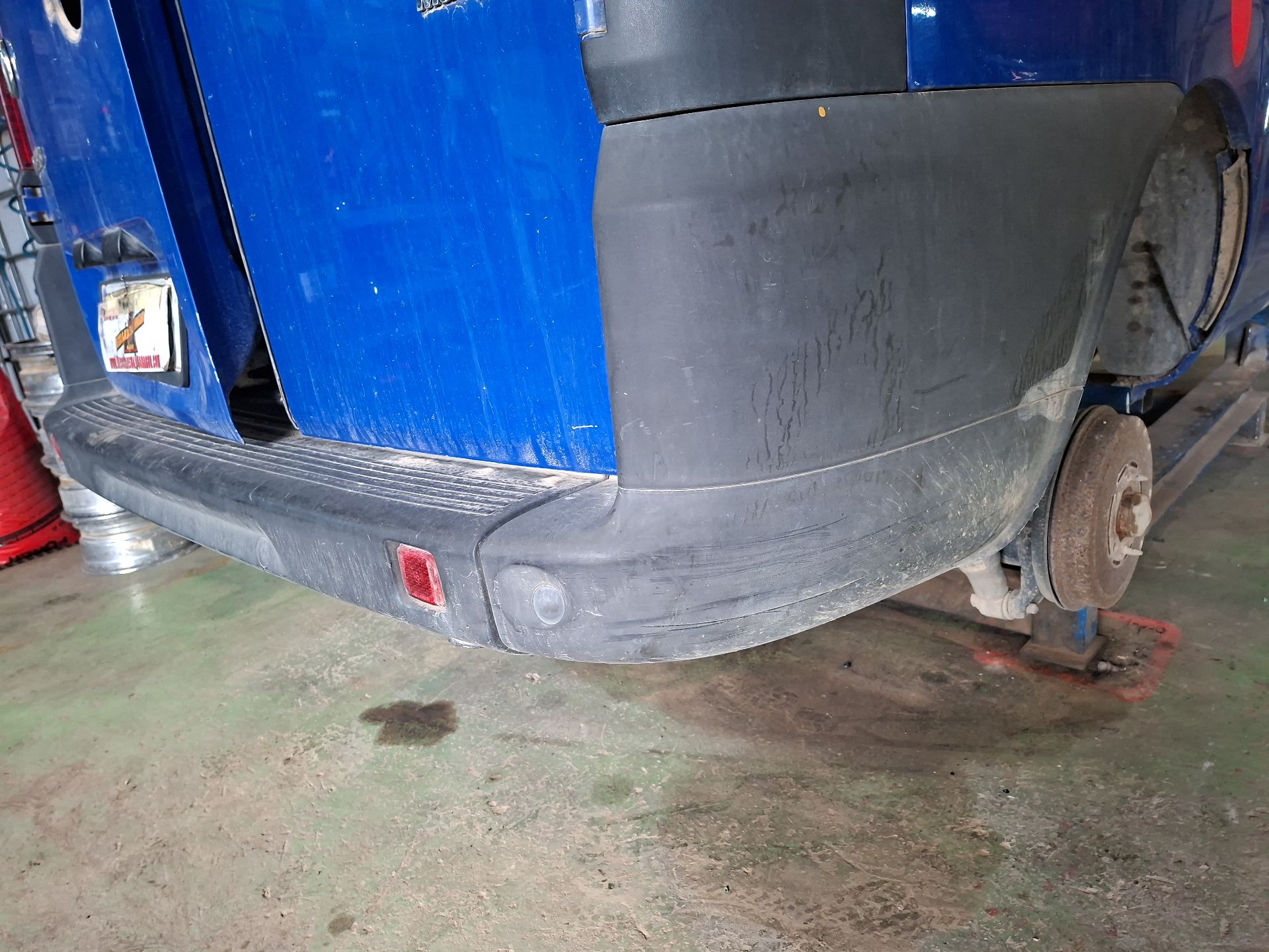 PARAGOLPES TRASERO FIAT DOBLO 