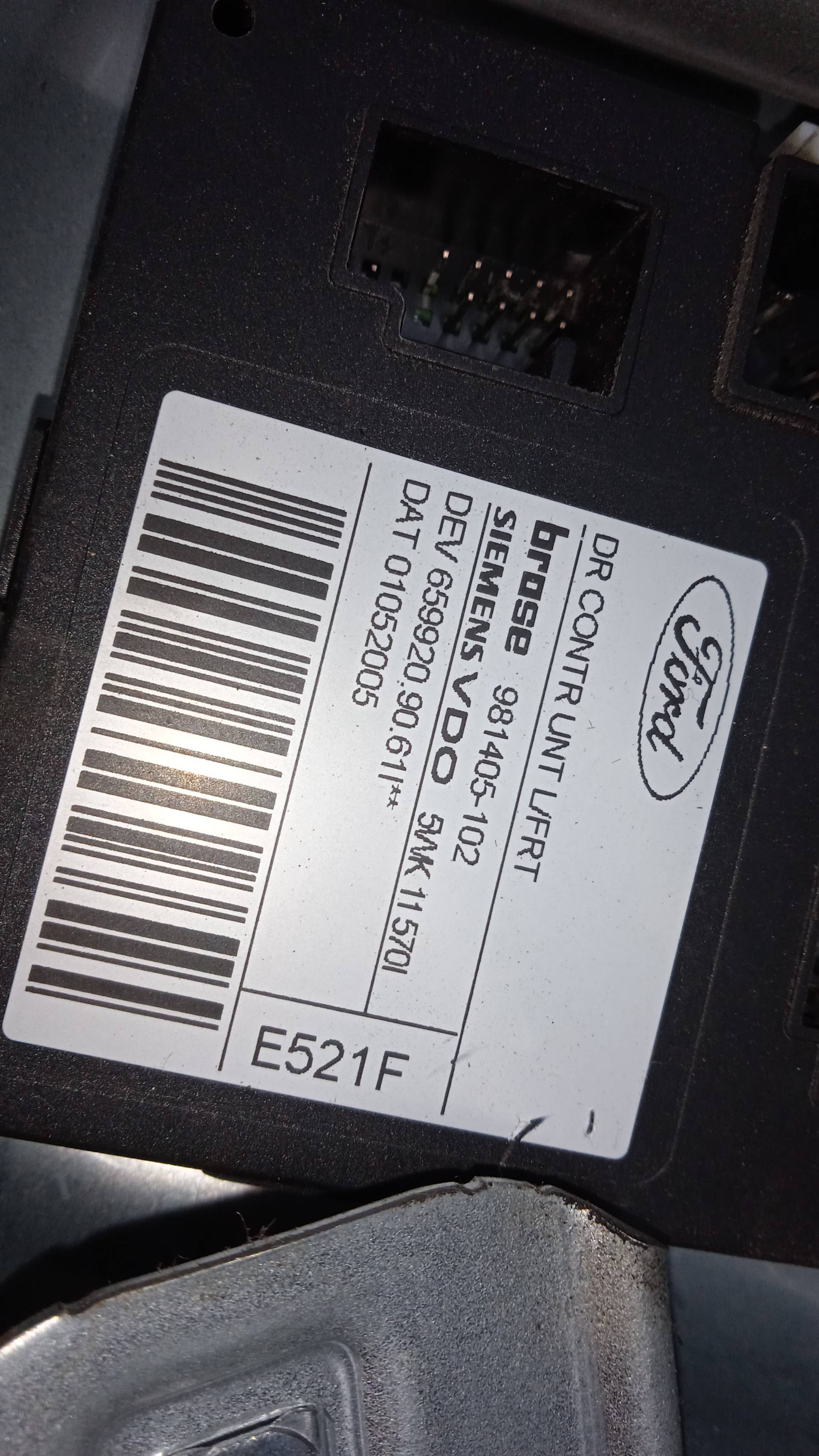 ELEVALUNAS DELANTERO IZQUIERDO FORD FOCUS 