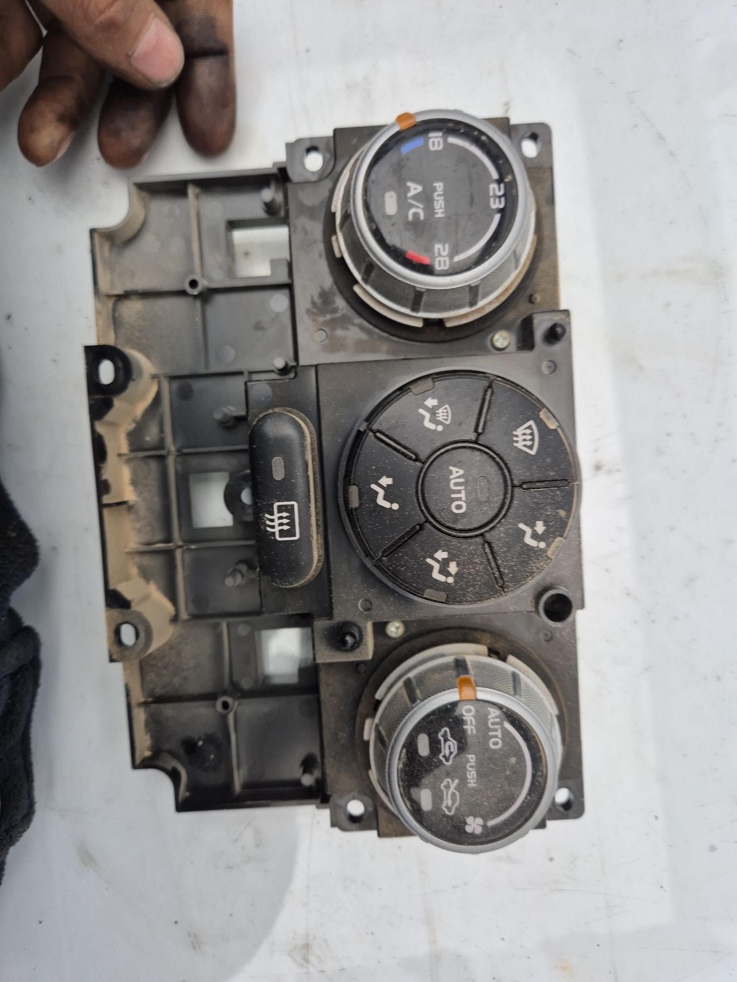 MANDO CLIMATIZADOR SUZUKI GRAND 
