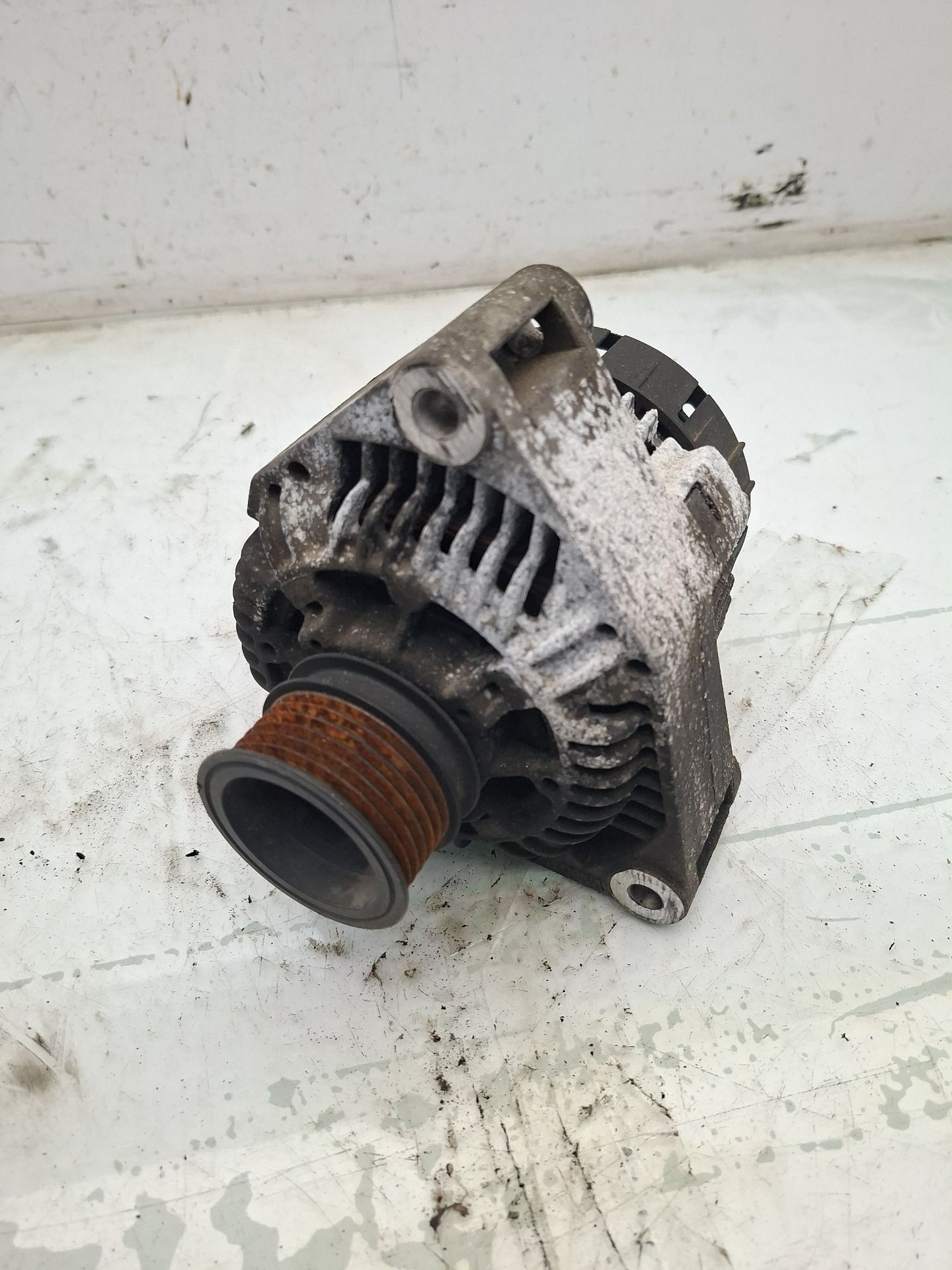 ALTERNADOR MERCEDES-BENZ CLASE C 