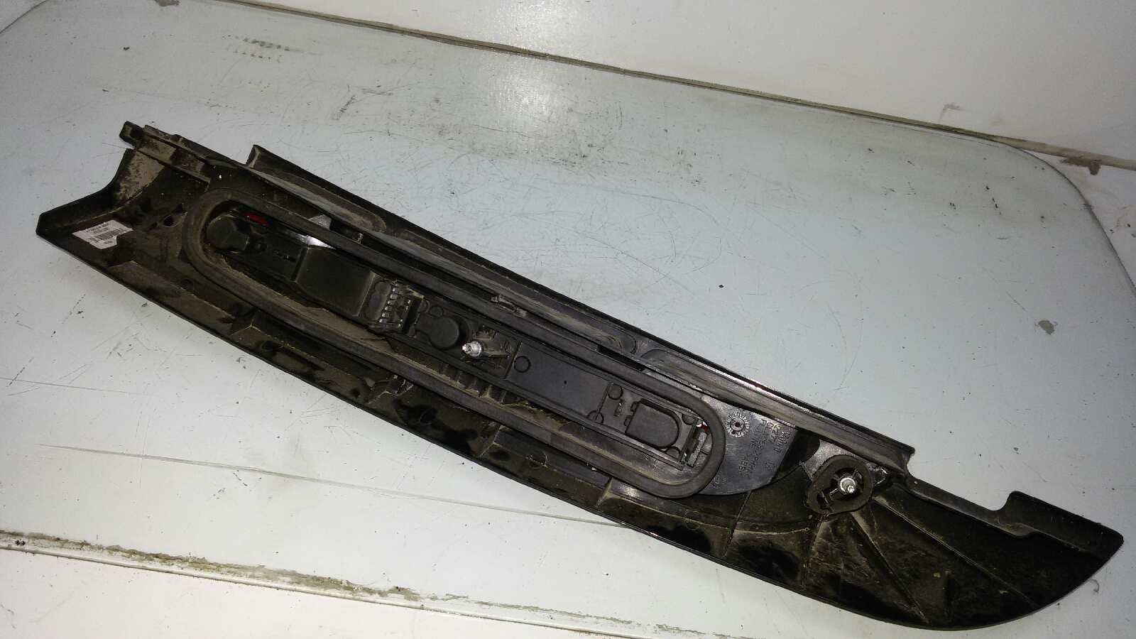 PILOTO TRASERO IZQUIERDO RENAULT KANGOO 