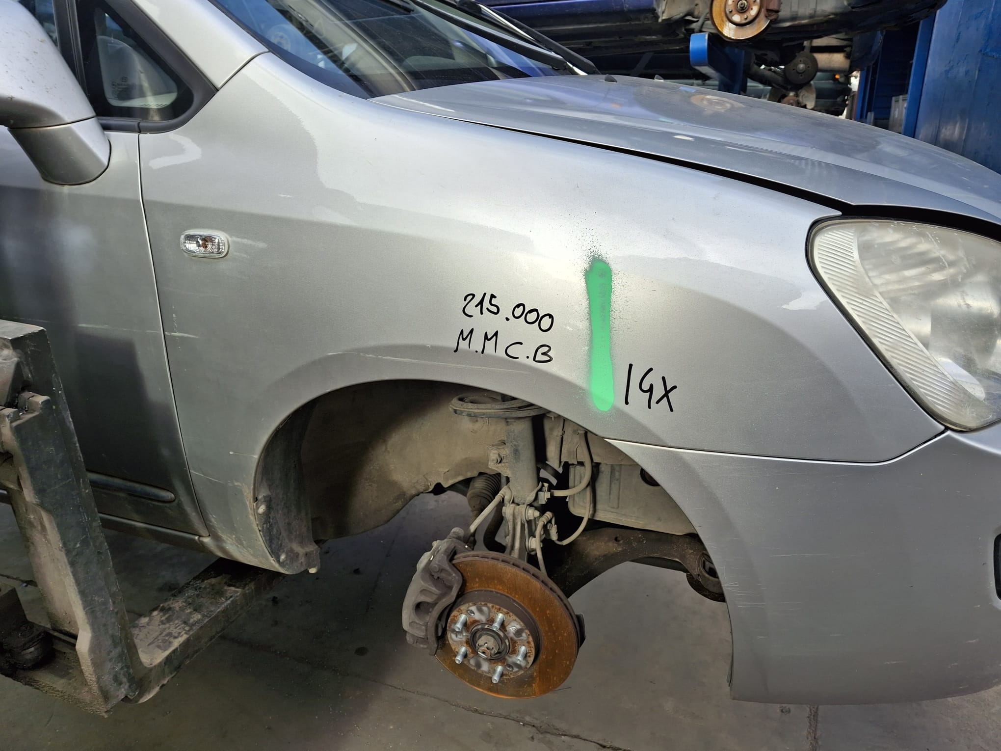 ALETA DELANTERA DERECHA KIA CARENS 