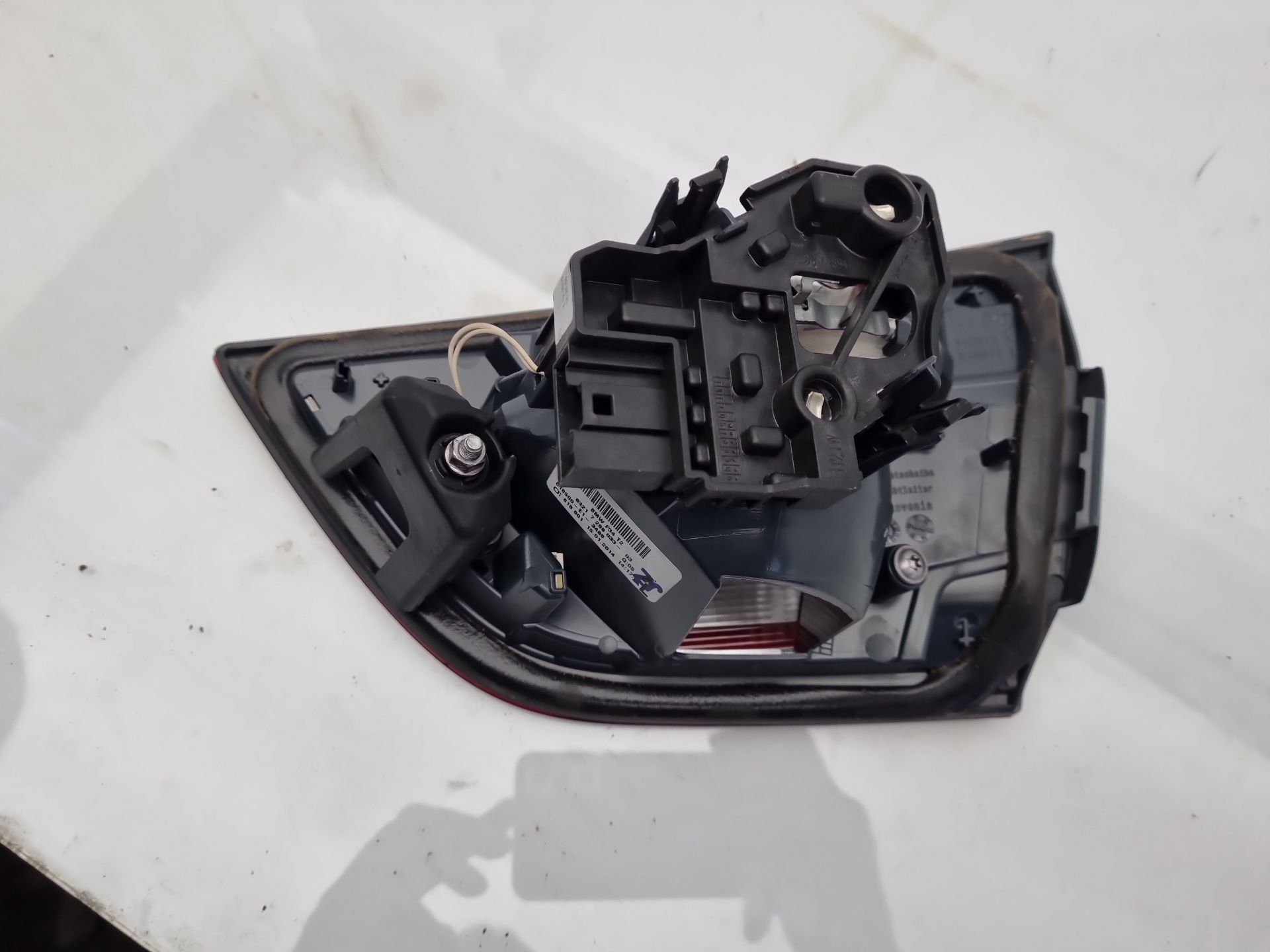 PILOTO TRASERO IZQUIERDO INTERIOR BMW 3 