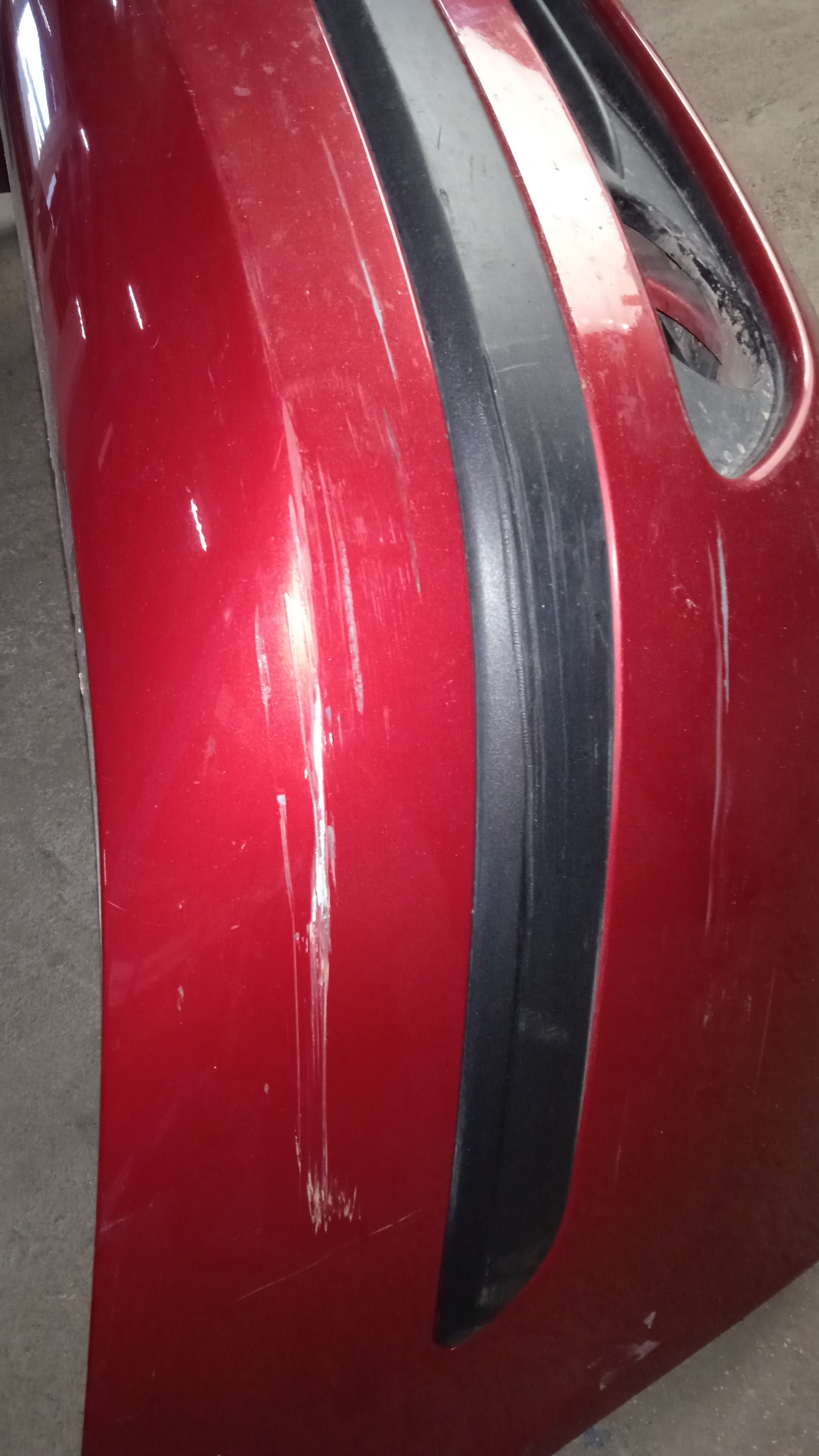 PARAGOLPES DELANTERO RENAULT LAGUNA F9Q C7