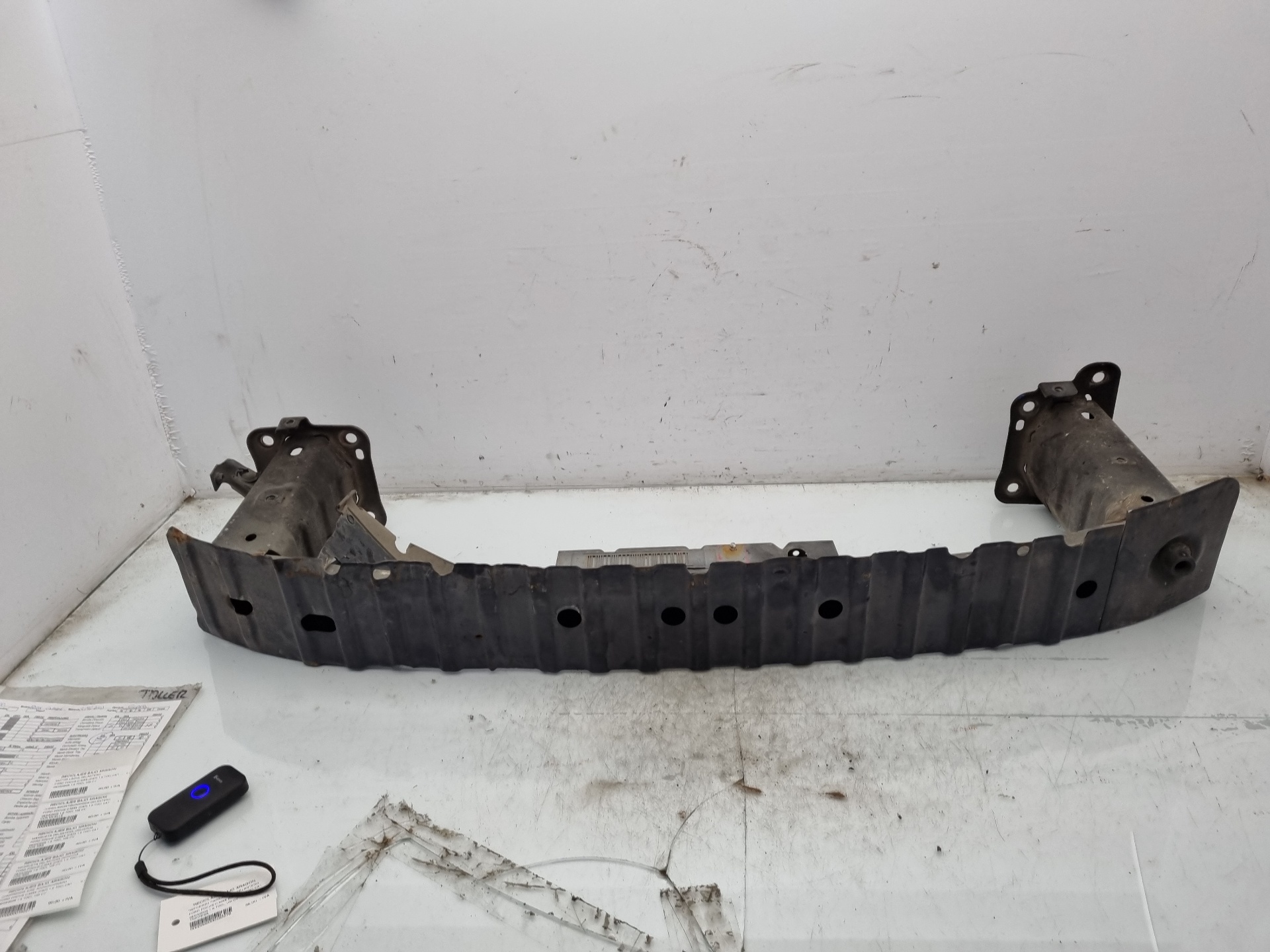 REFUERZO PARAGOLPES DELANTERO FORD FOCUS G8DA