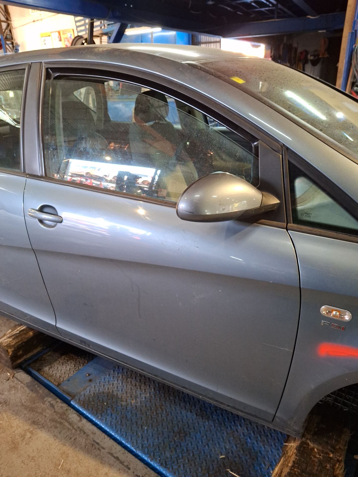 PUERTA DELANTERA DERECHA SEAT TOLEDO 