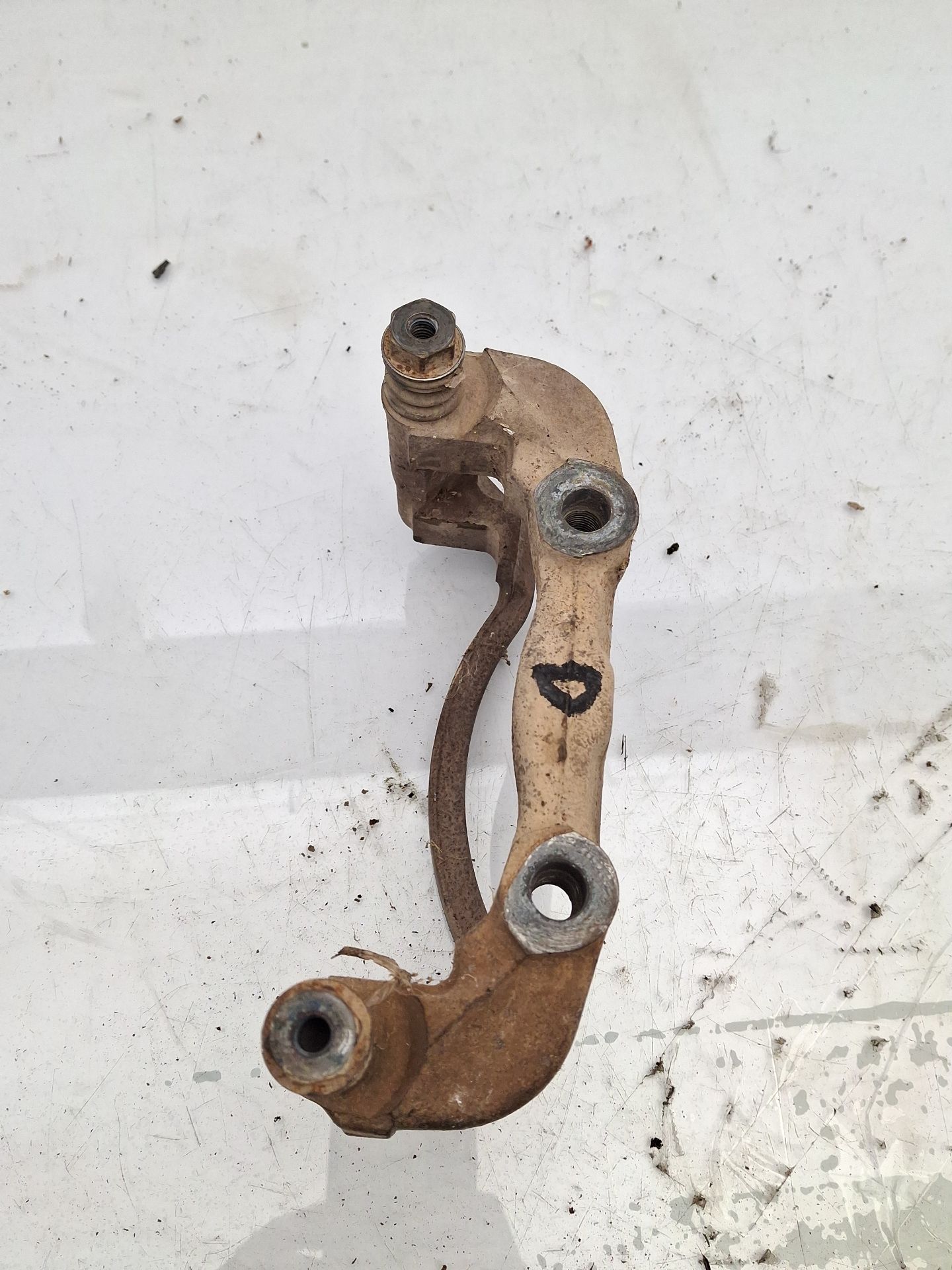 PINZA FRENO DELANTERA DERECHA NISSAN TERRANO 