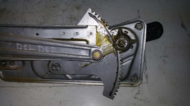 ELEVALUNAS DELANTERO DERECHO RENAULT TWINGO C3G