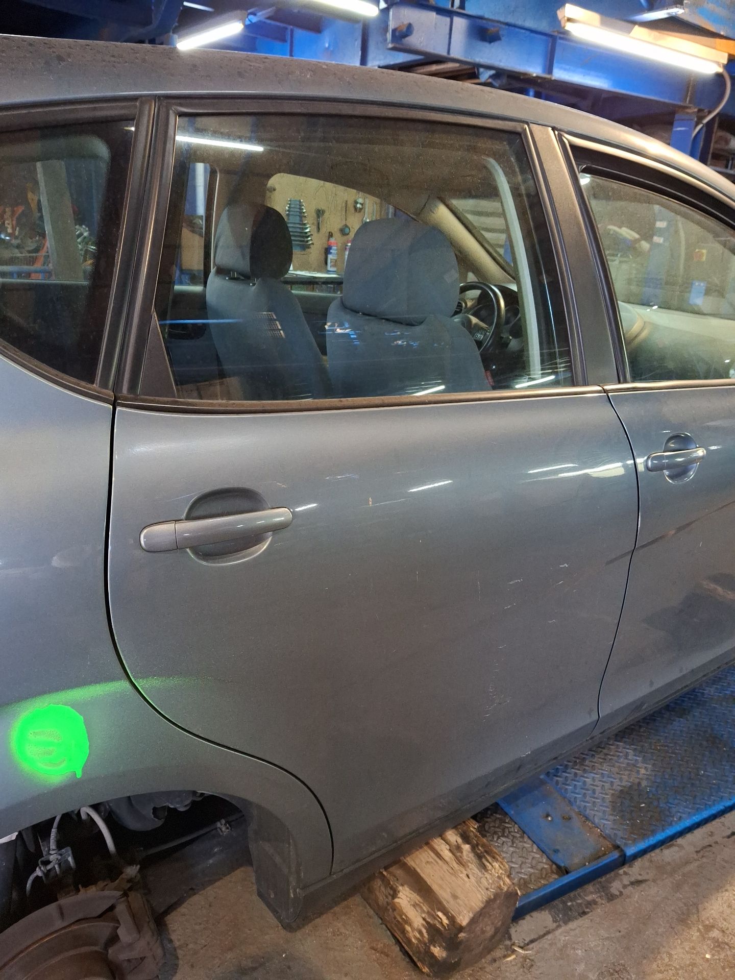 PUERTA TRASERA DERECHA SEAT TOLEDO 